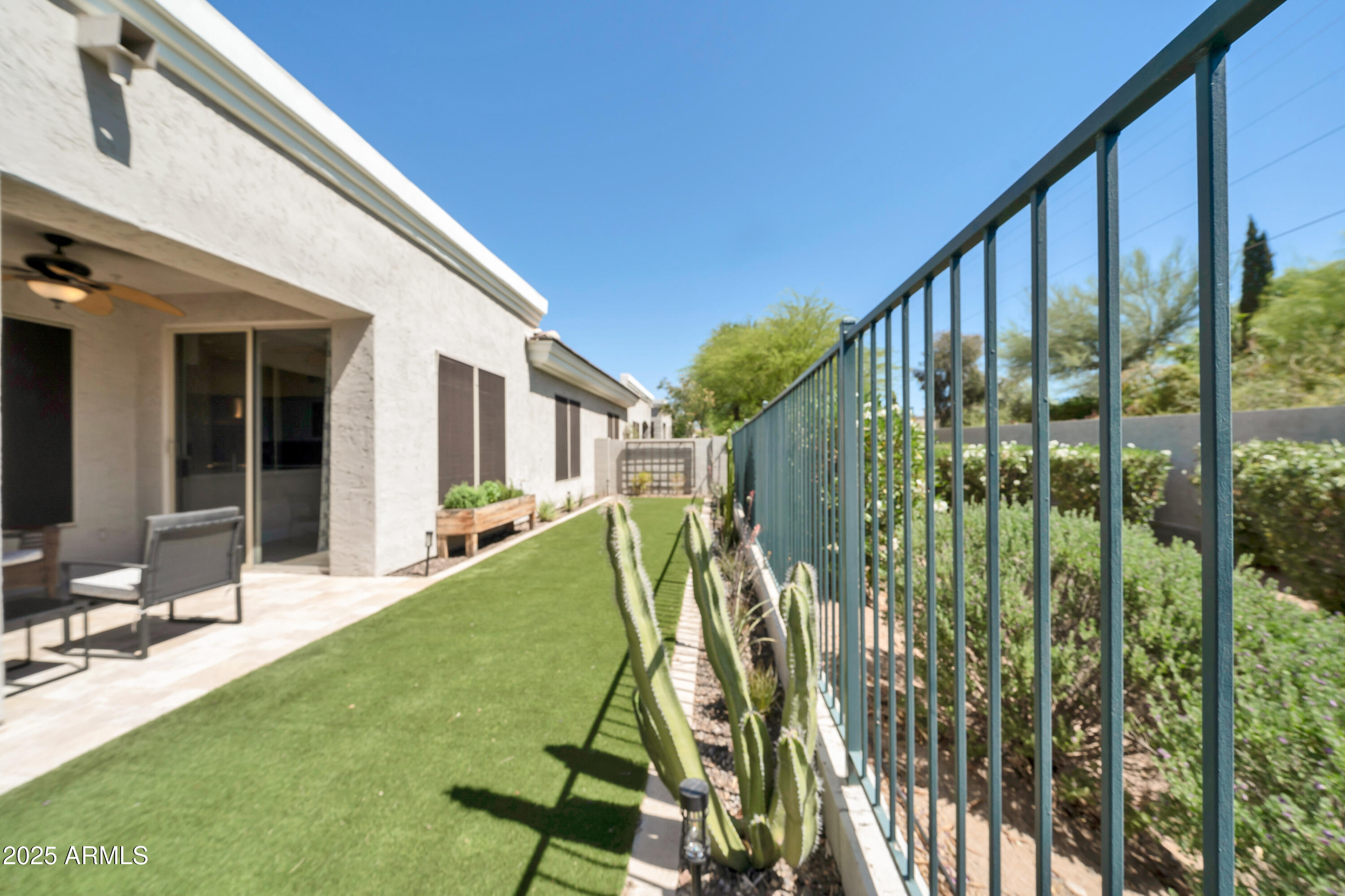 8180 E SHEA Boulevard, 1019