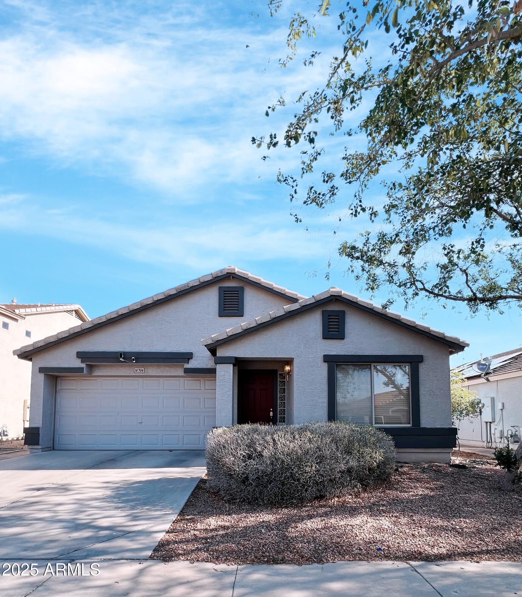 16706 W BELLEVIEW Street