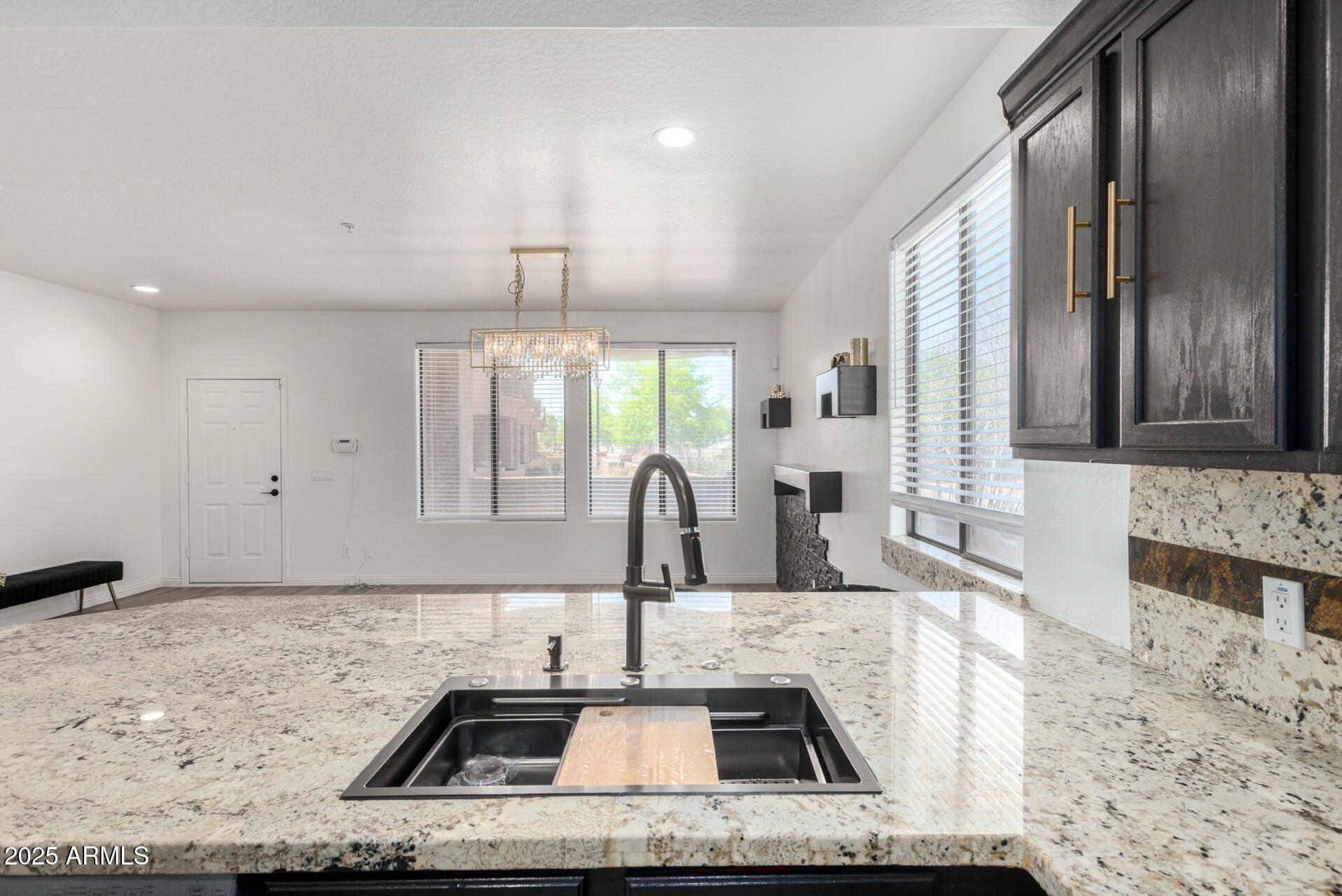 21655 N 36TH Avenue, 131