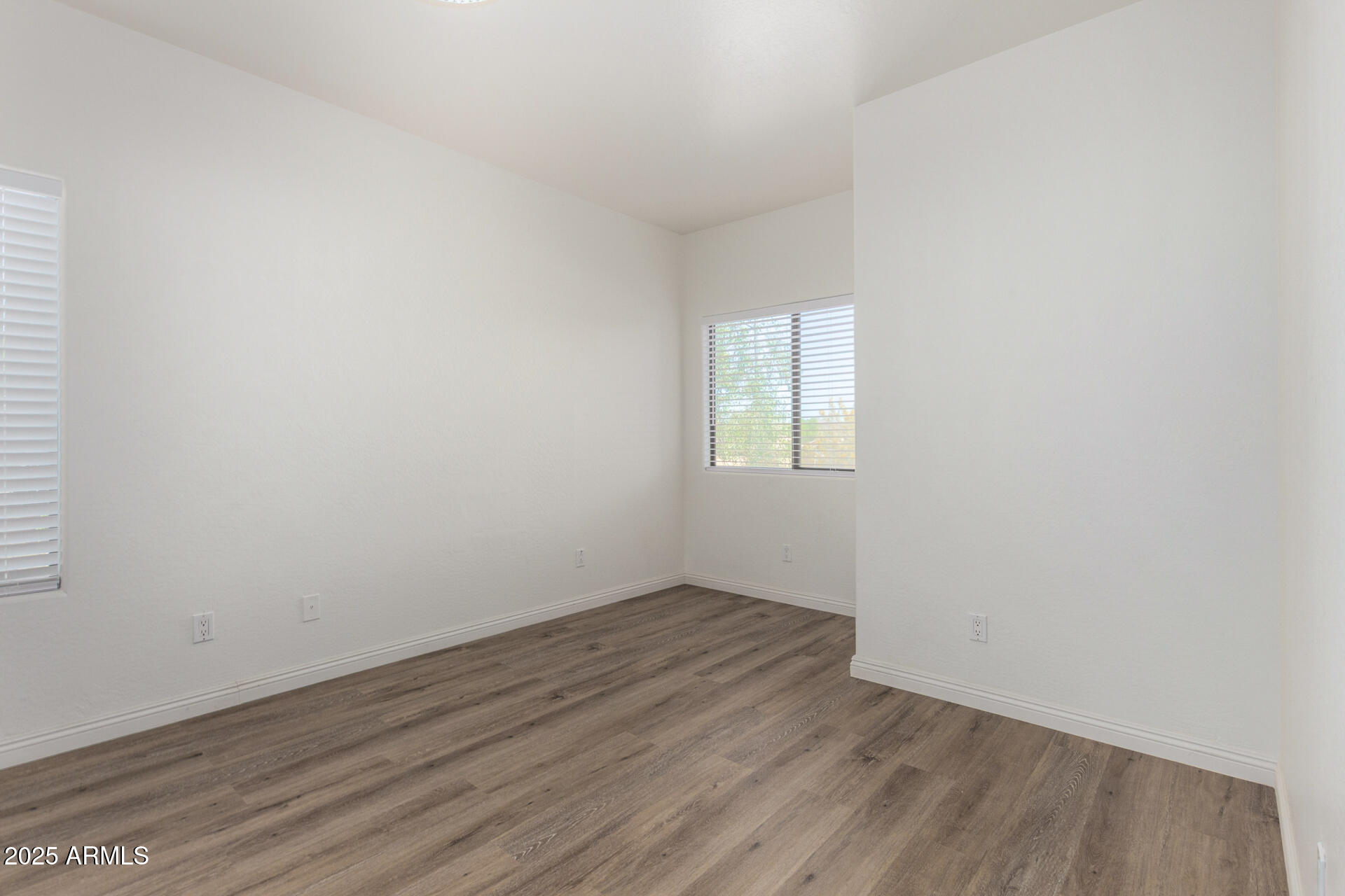 21655 N 36TH Avenue, 131