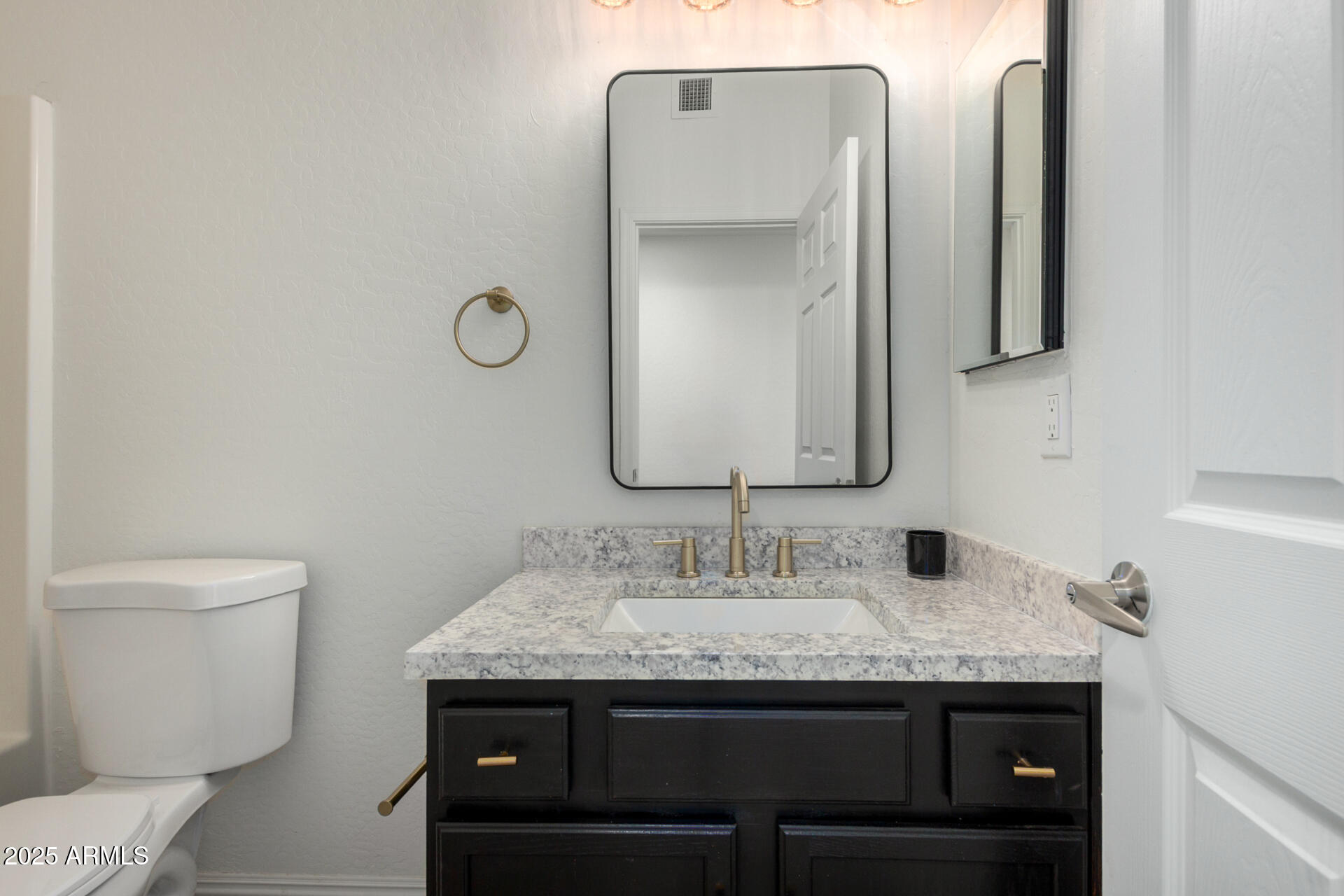 21655 N 36TH Avenue, 131