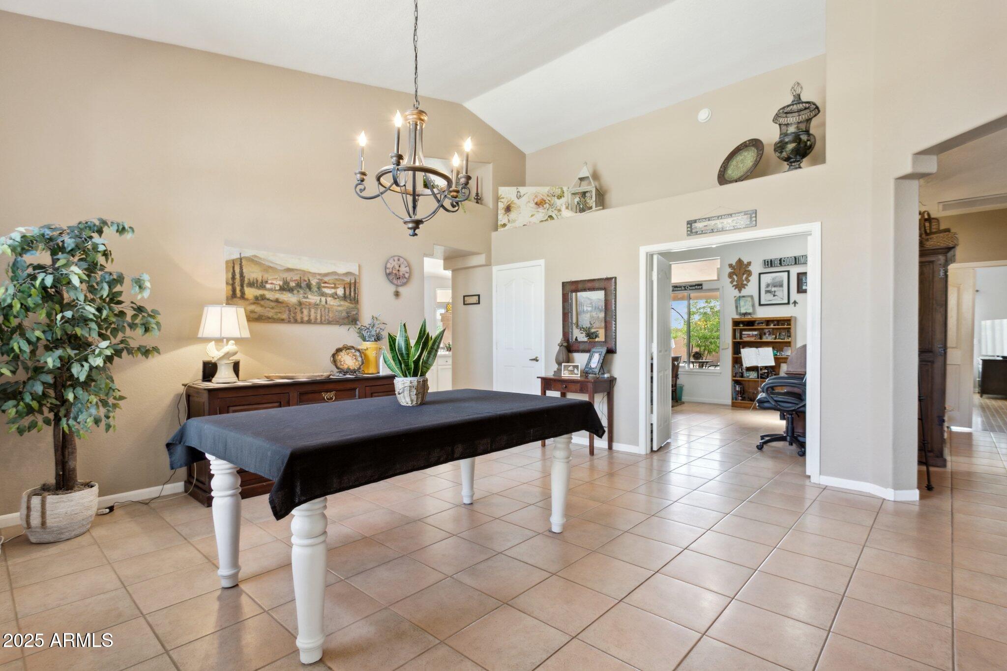 4401 E BARWICK Drive