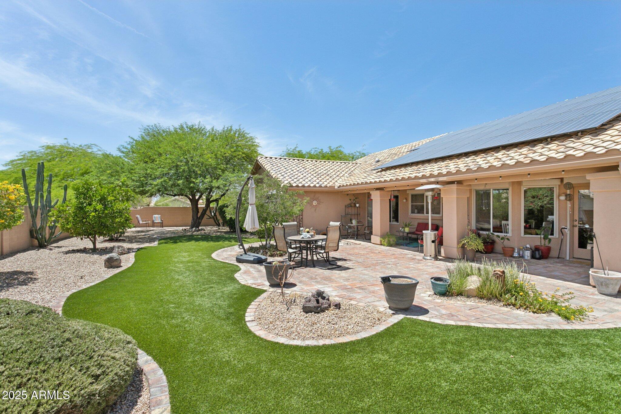 4401 E BARWICK Drive