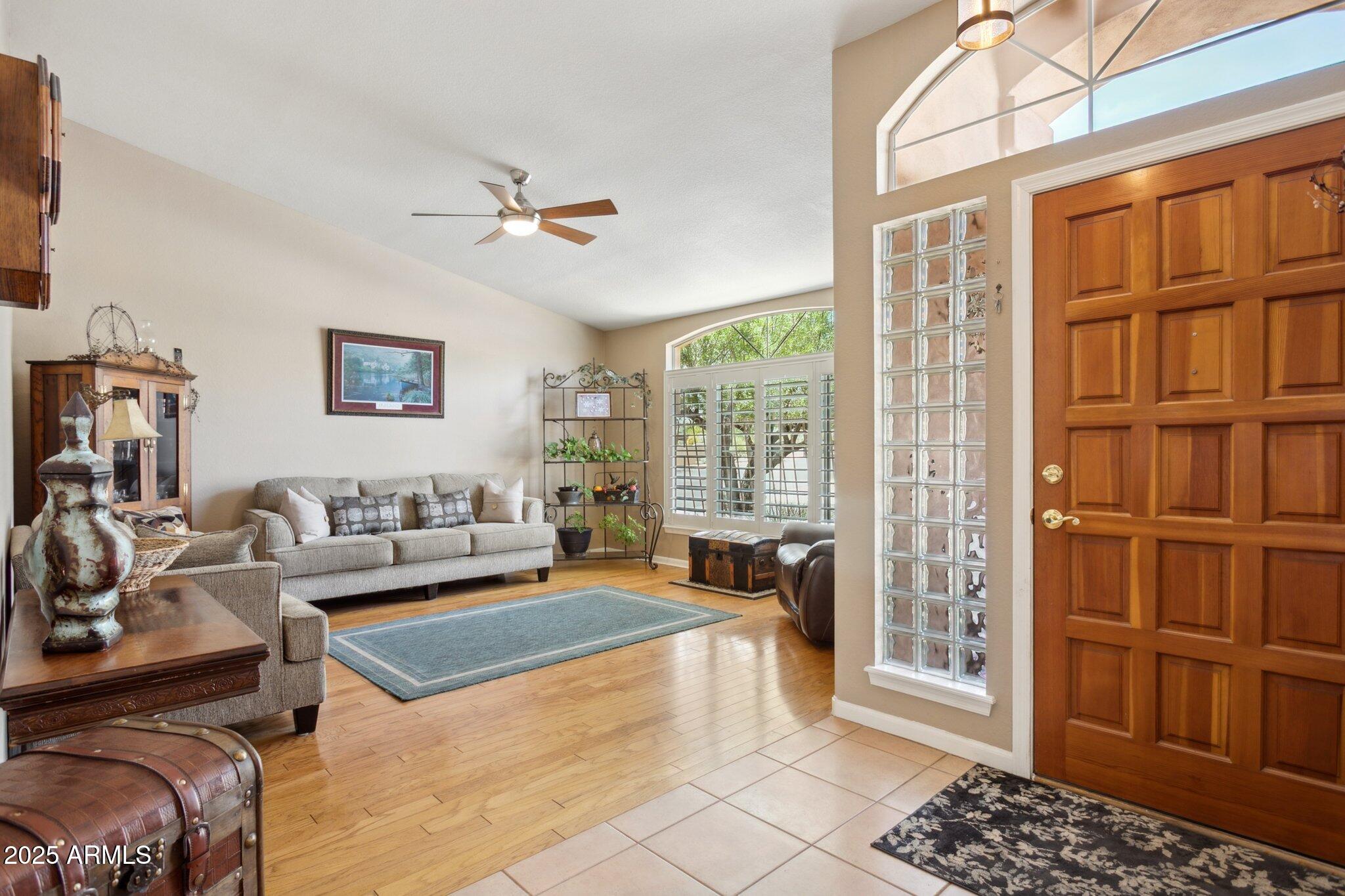 4401 E BARWICK Drive