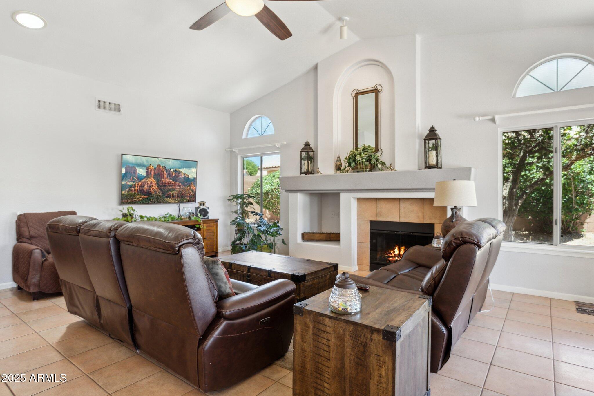 4401 E BARWICK Drive