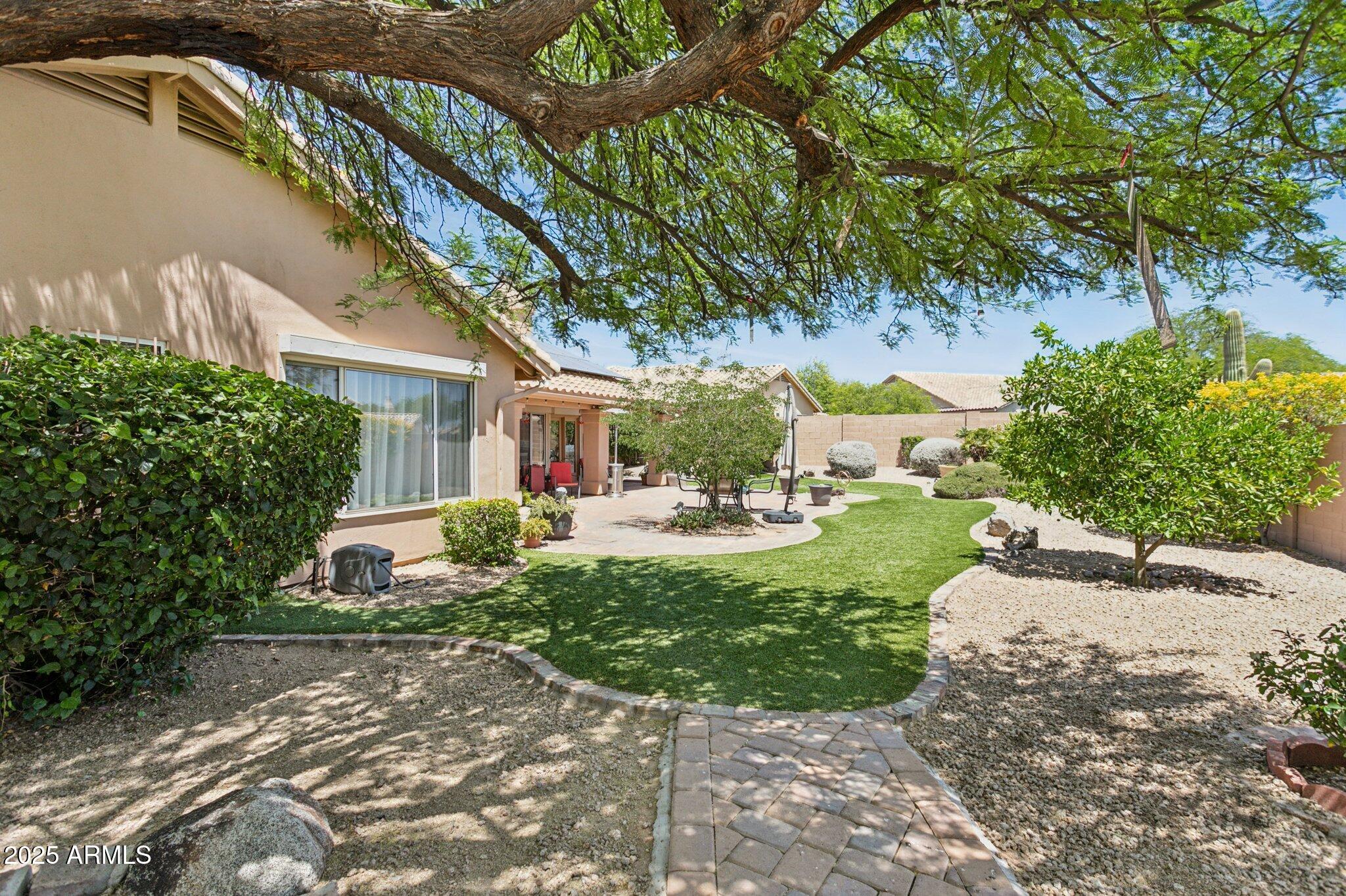 4401 E BARWICK Drive