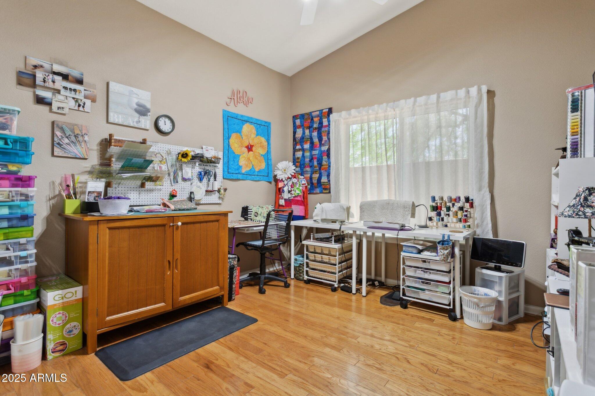 4401 E BARWICK Drive