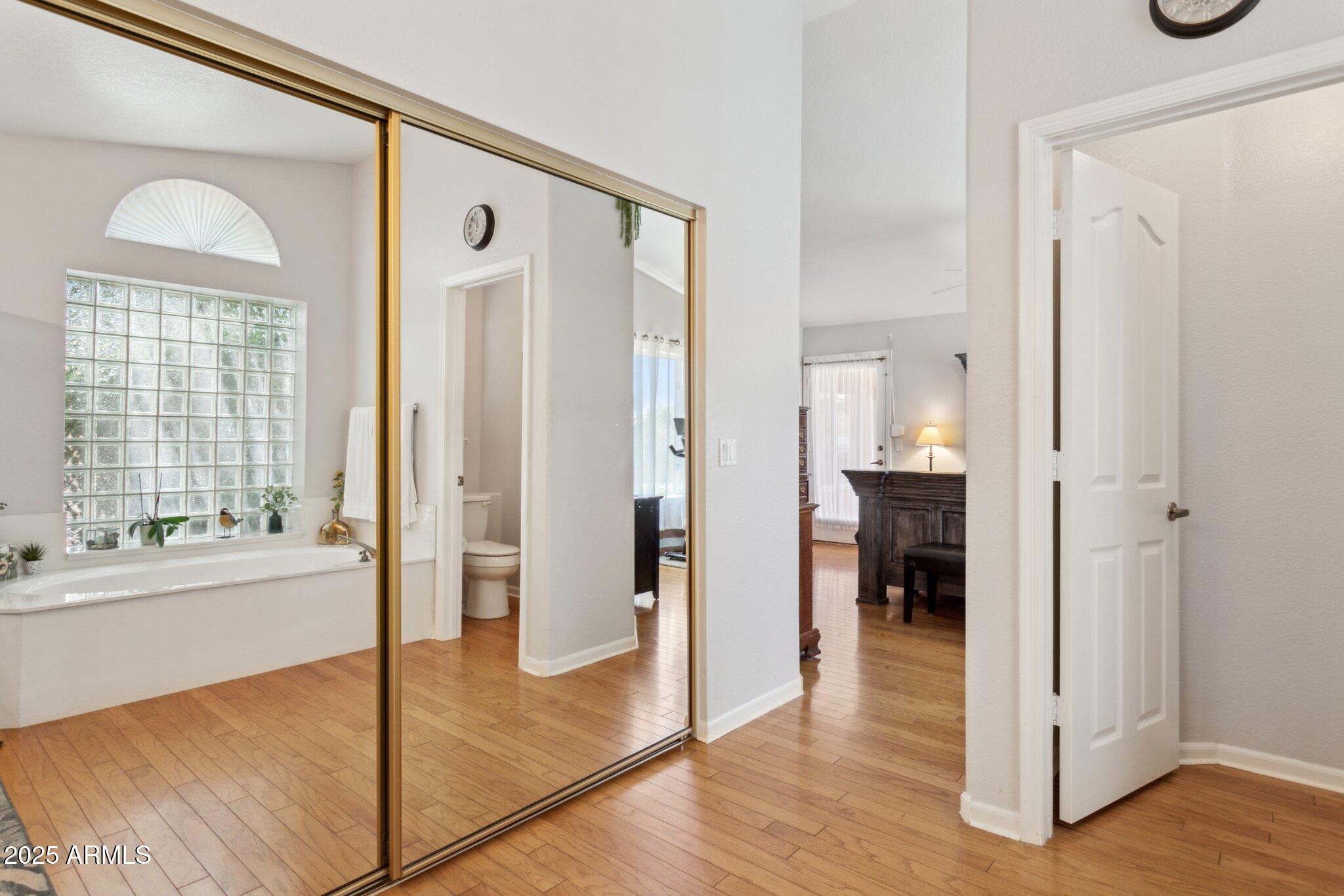 4401 E BARWICK Drive