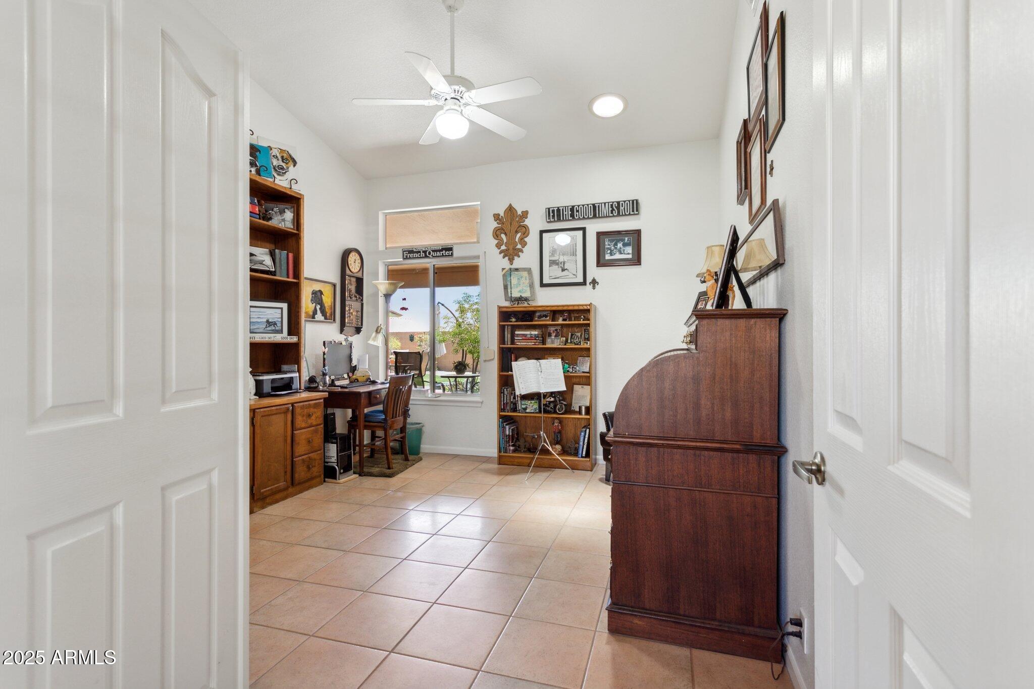 4401 E BARWICK Drive