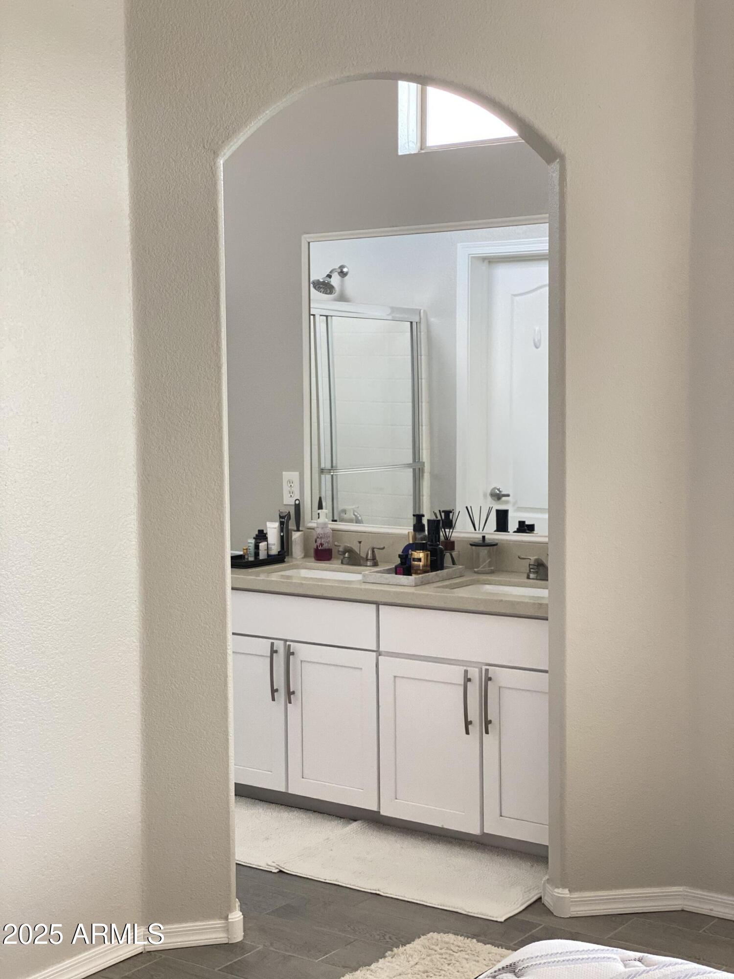 2401 E RIO SALADO Parkway, 1012