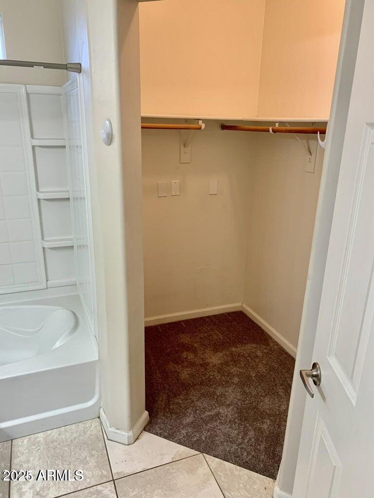 1920 E BELL Road, 1095