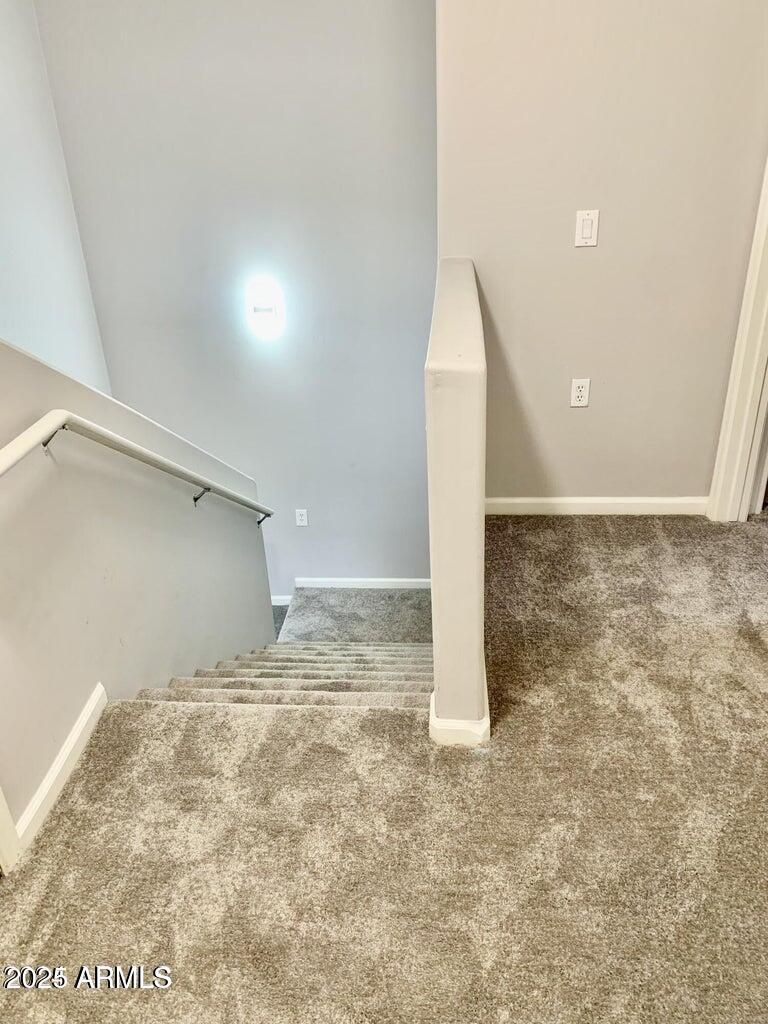 1920 E BELL Road, 1095