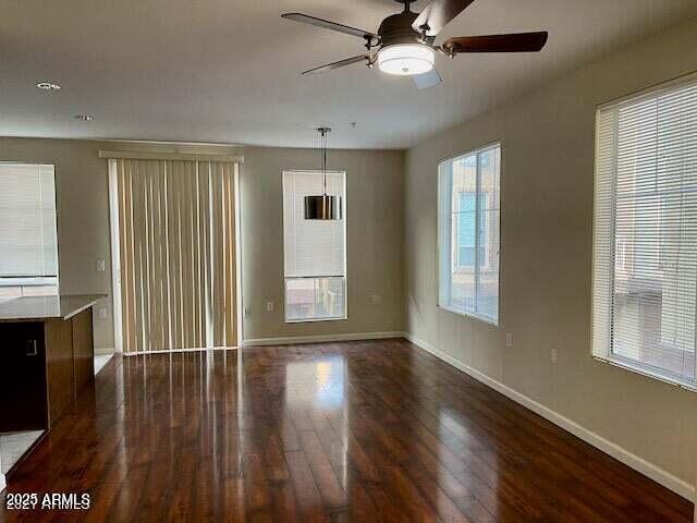 1920 E BELL Road, 1095