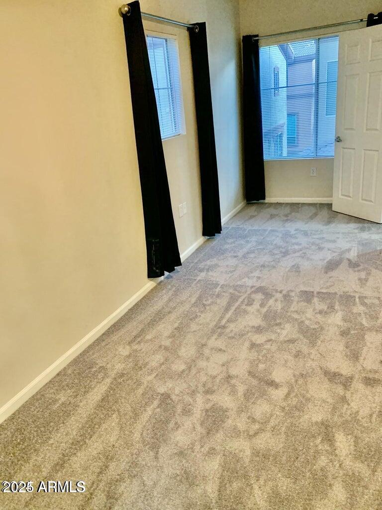 1920 E BELL Road, 1095