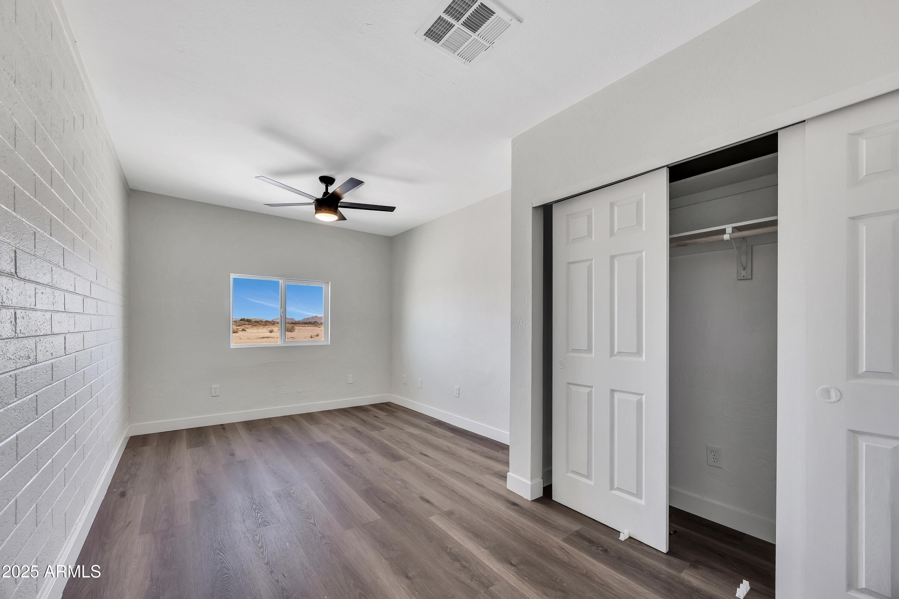 119 W SILVER REEF Road