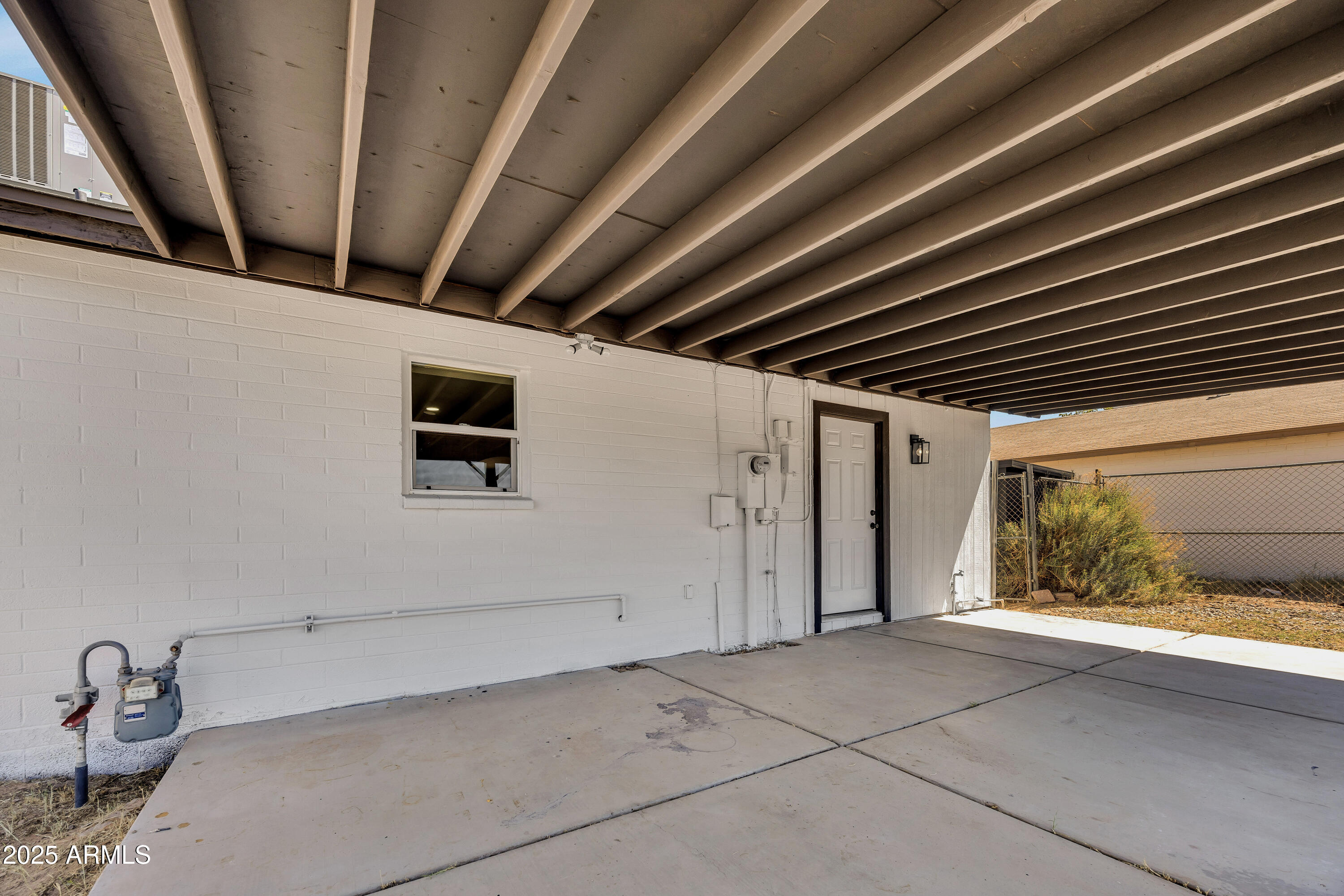 119 W SILVER REEF Road