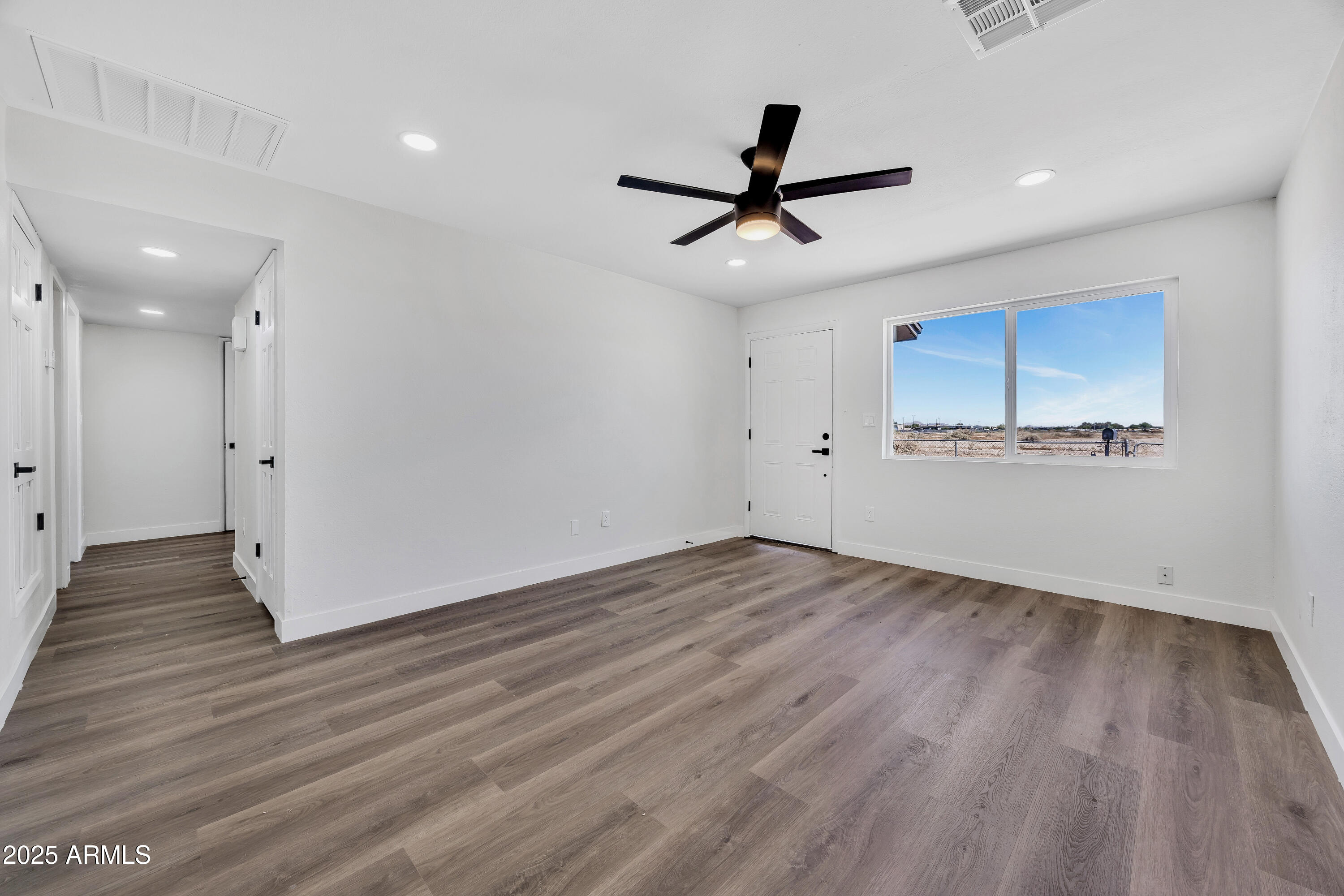 119 W SILVER REEF Road