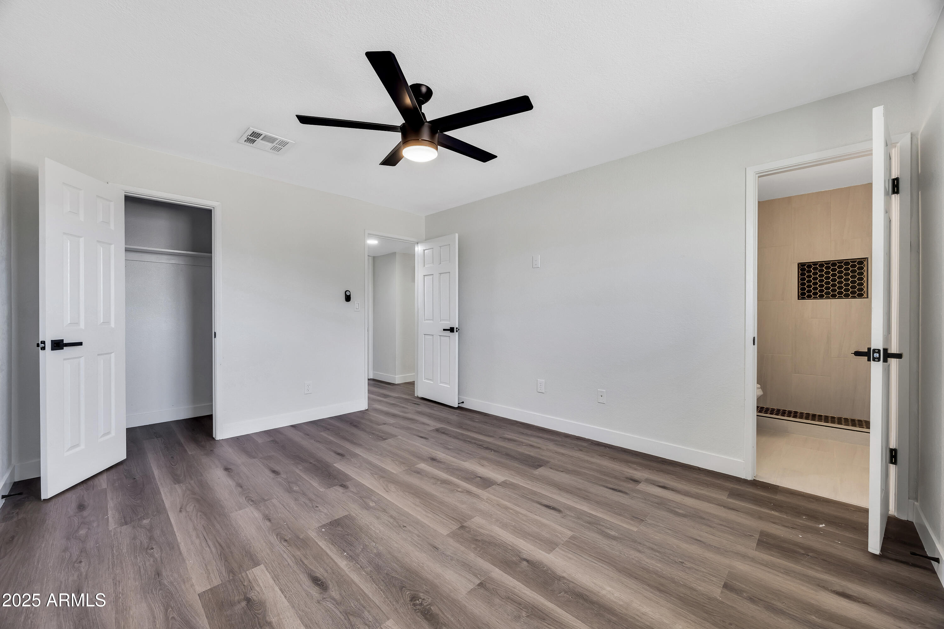 119 W SILVER REEF Road