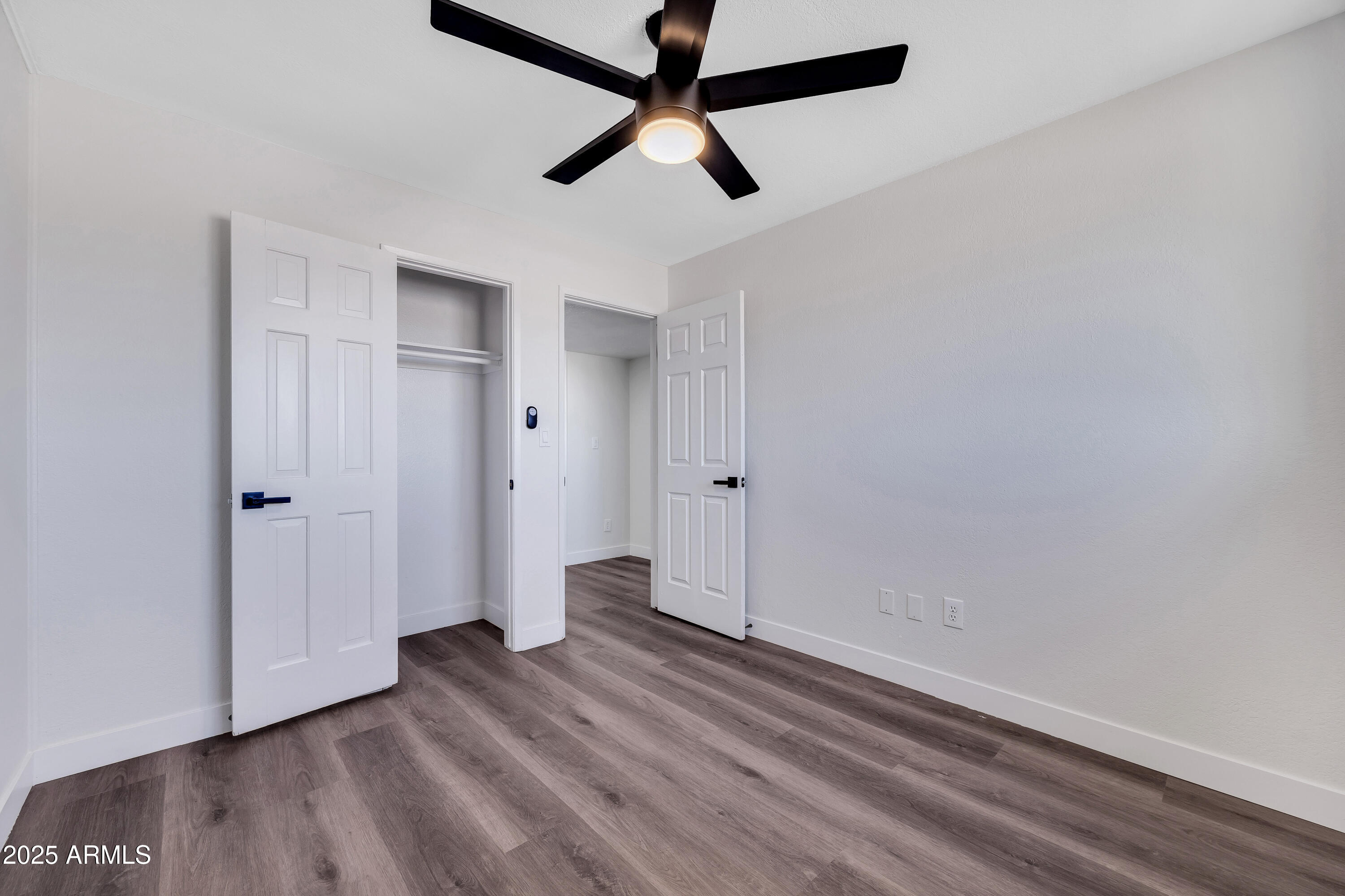 119 W SILVER REEF Road