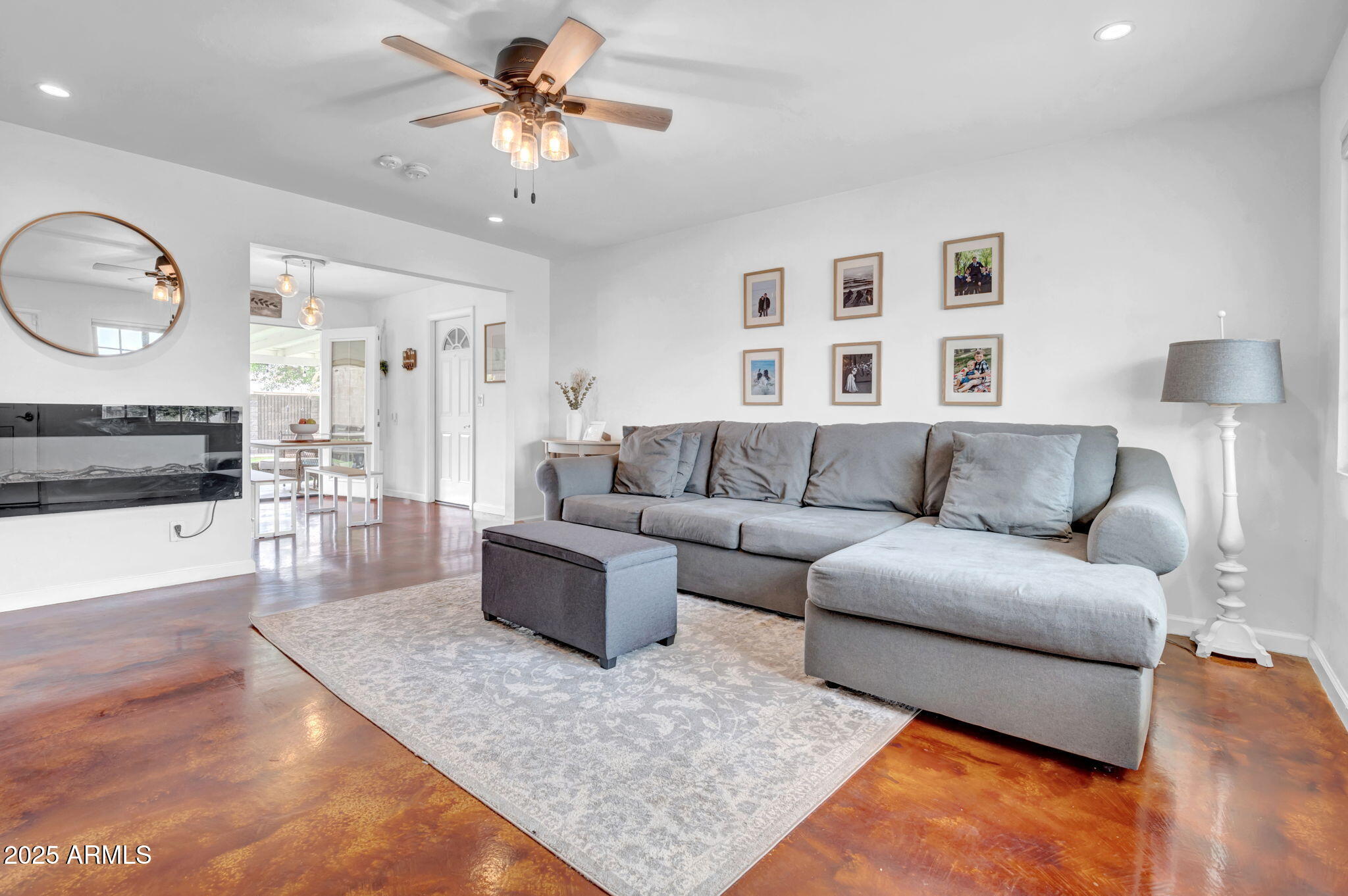 1233 E EL CAMINO Drive