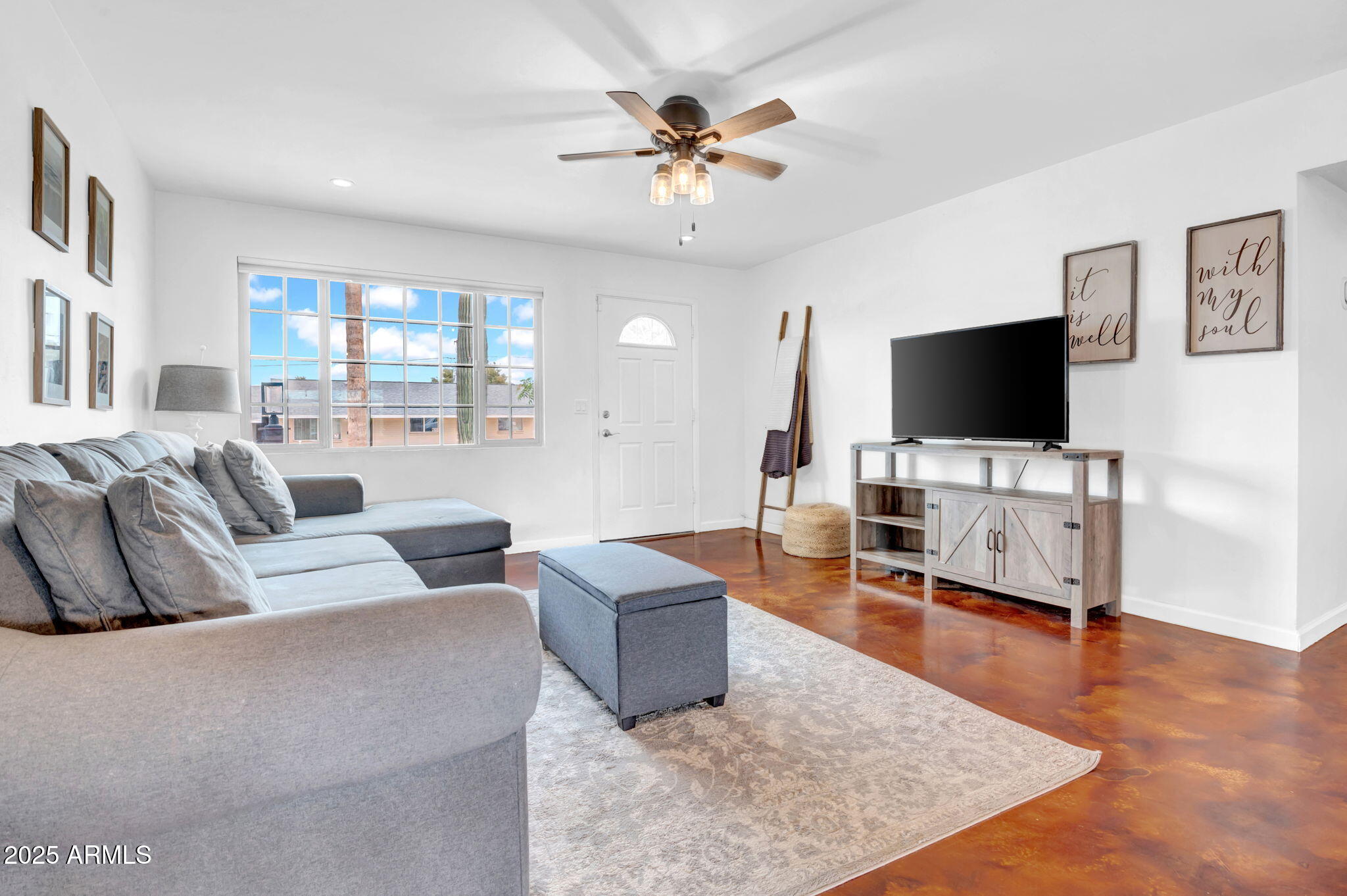 1233 E EL CAMINO Drive