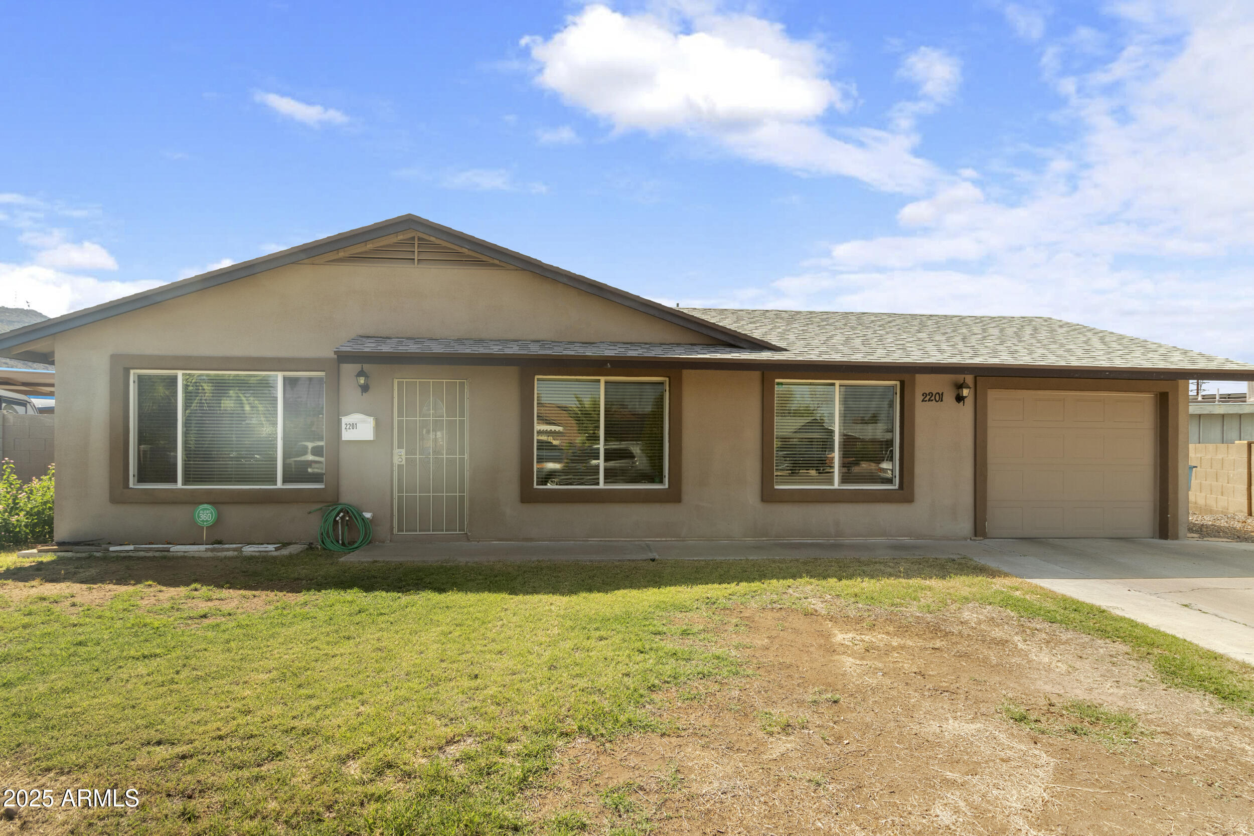 2201 W WETHERSFIELD Road