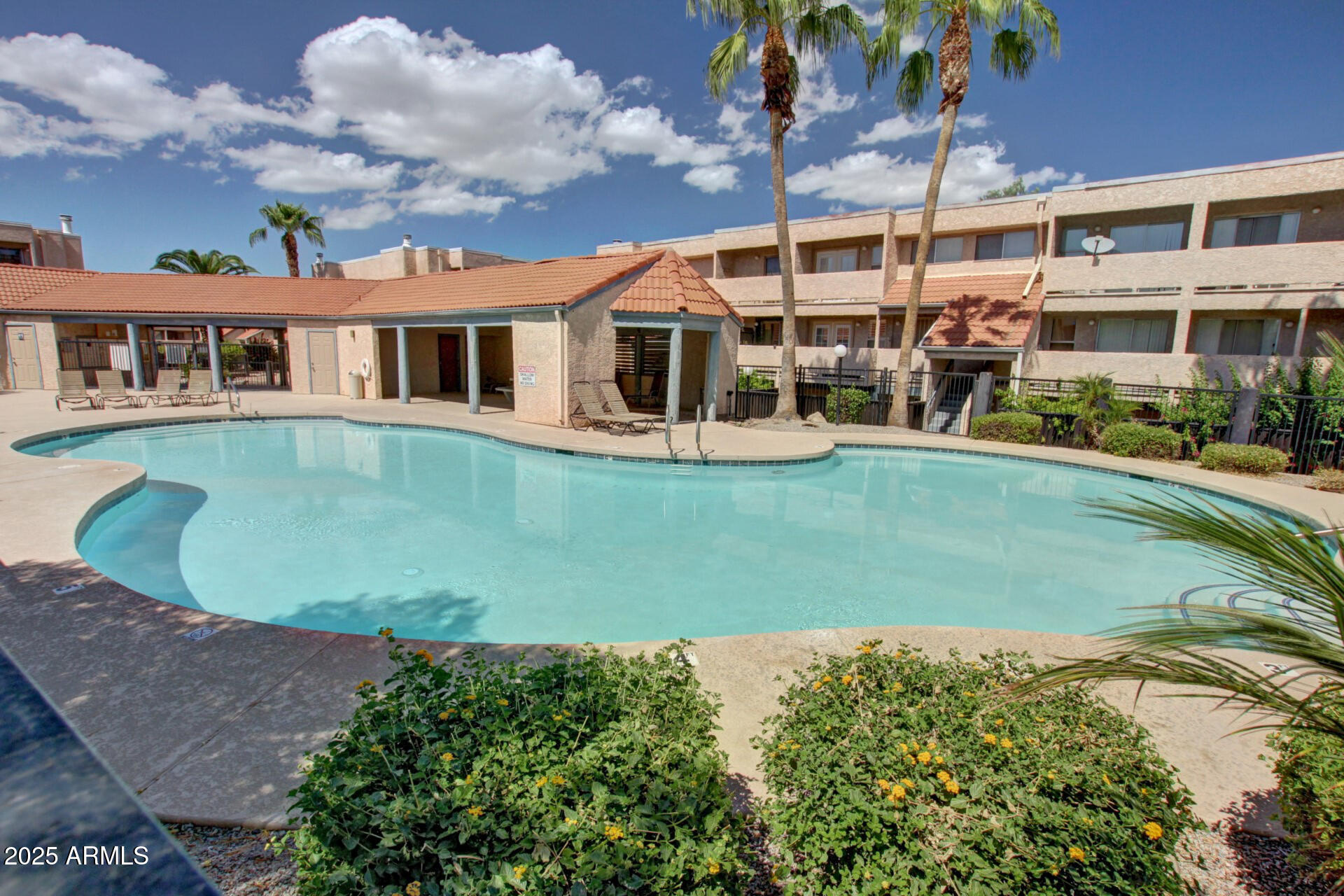 1645 W BASELINE Road, 2098