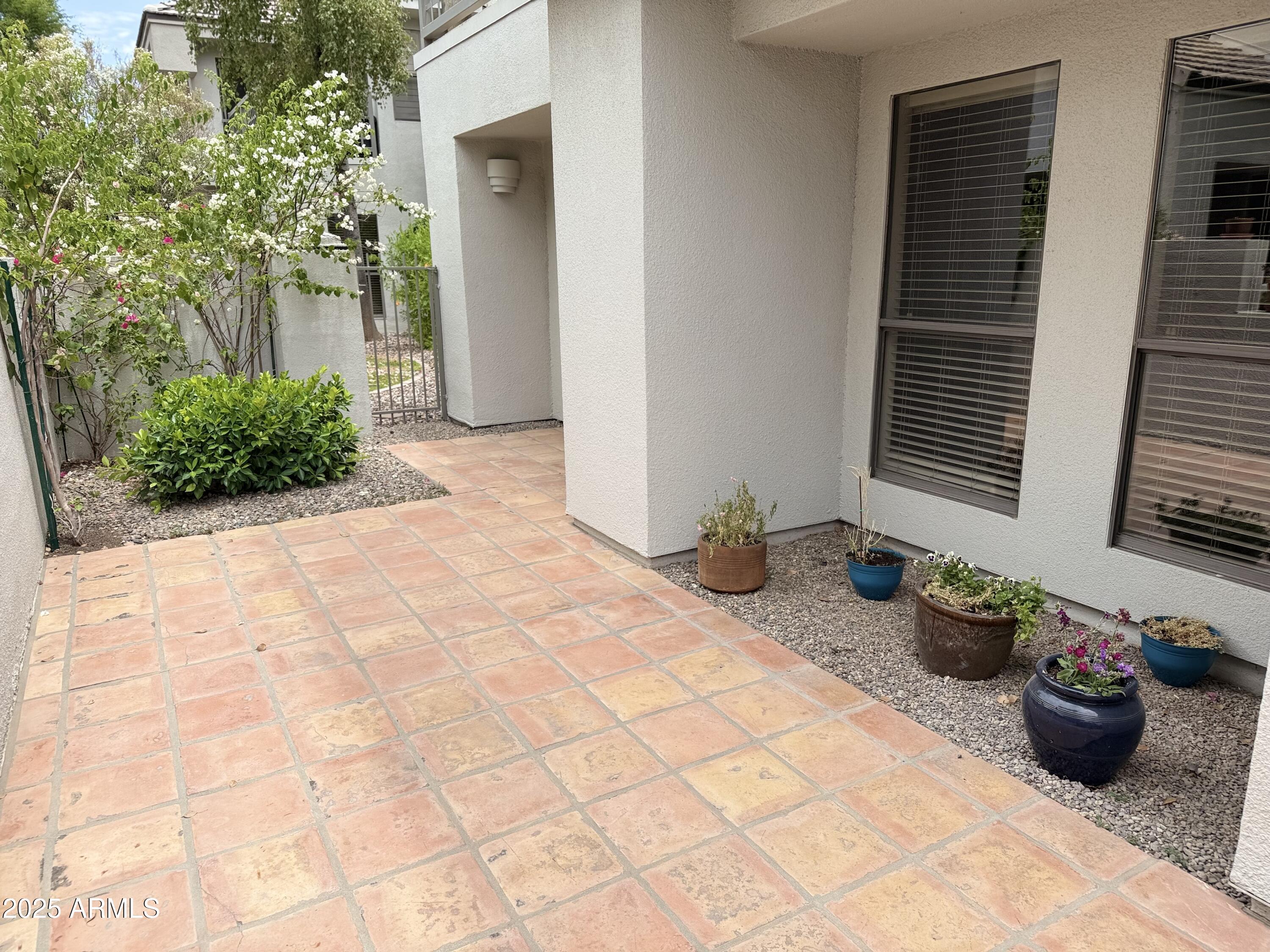 7272 E GAINEY RANCH Road, 122