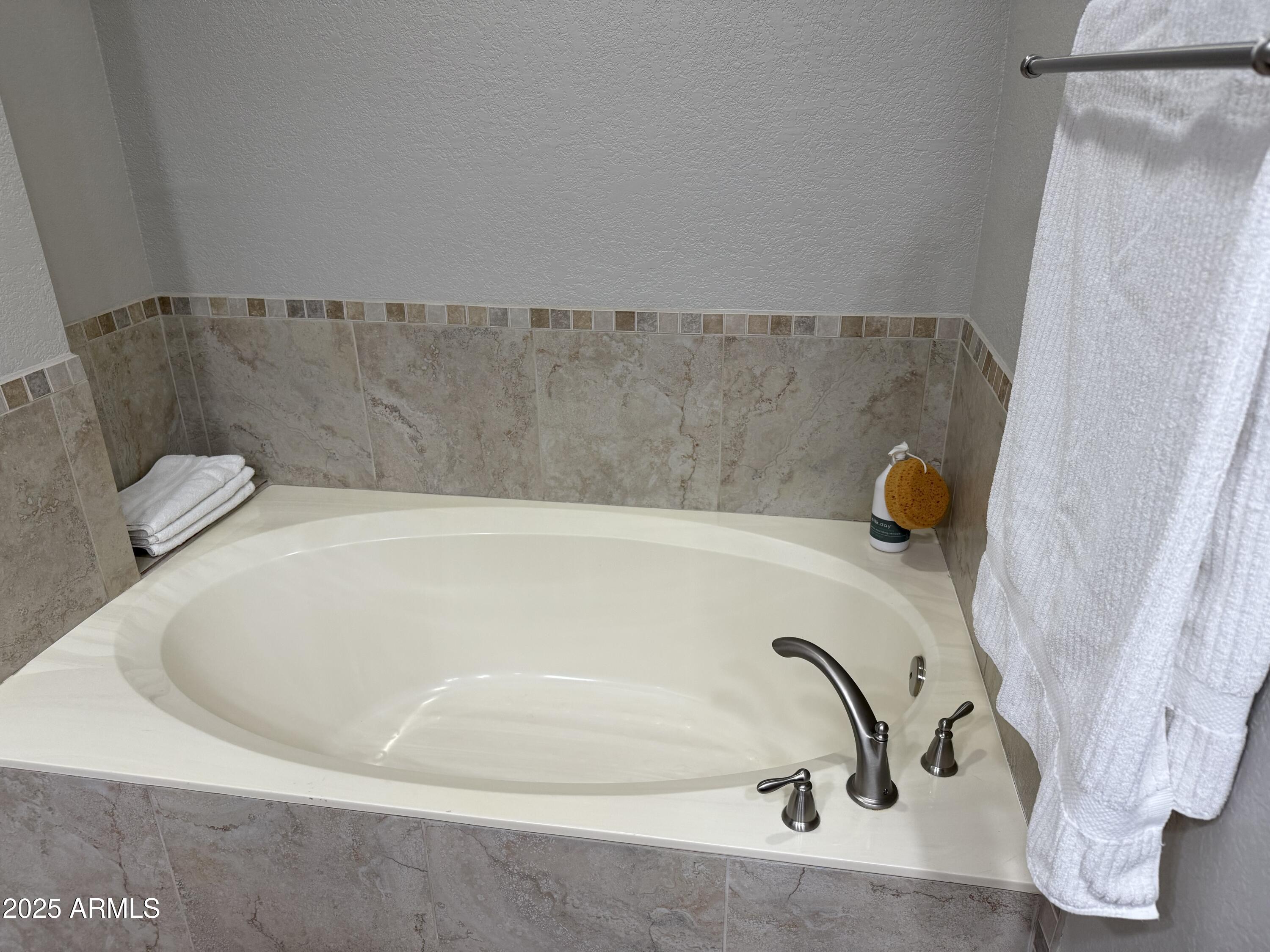 7272 E GAINEY RANCH Road, 122