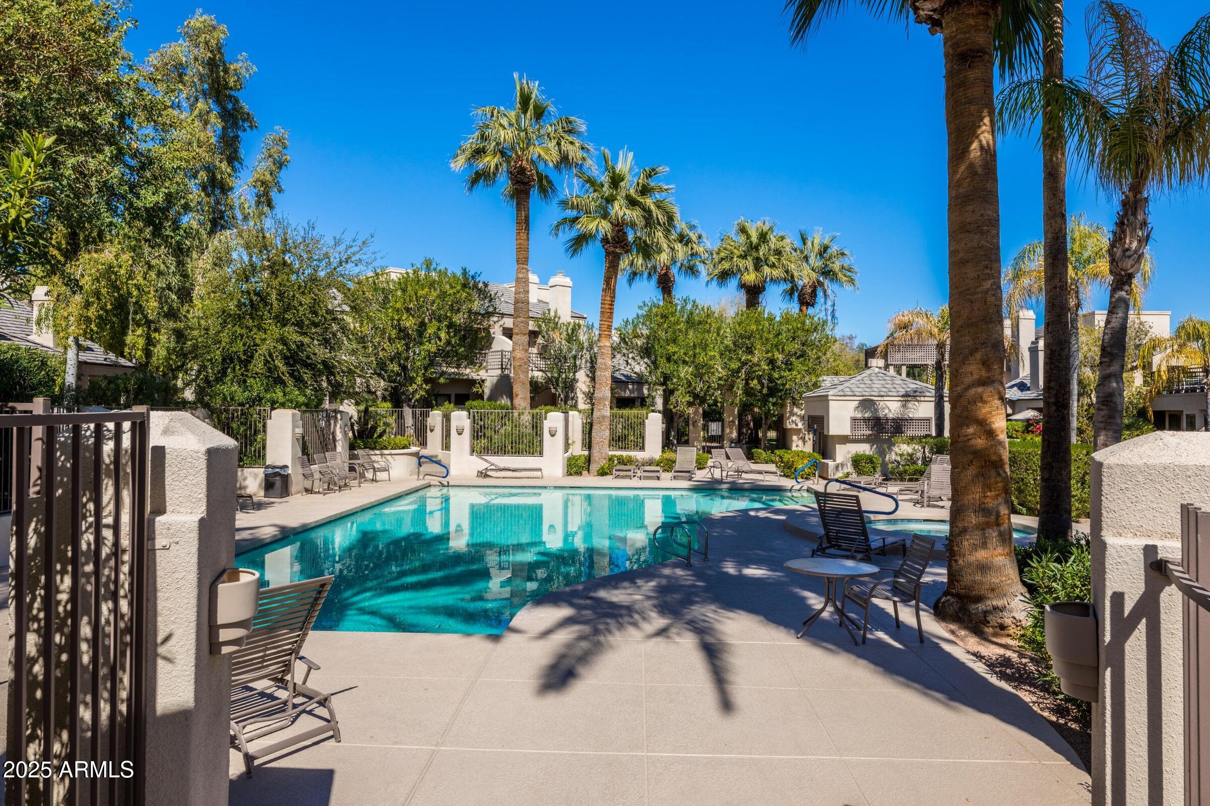 7272 E GAINEY RANCH Road, 122