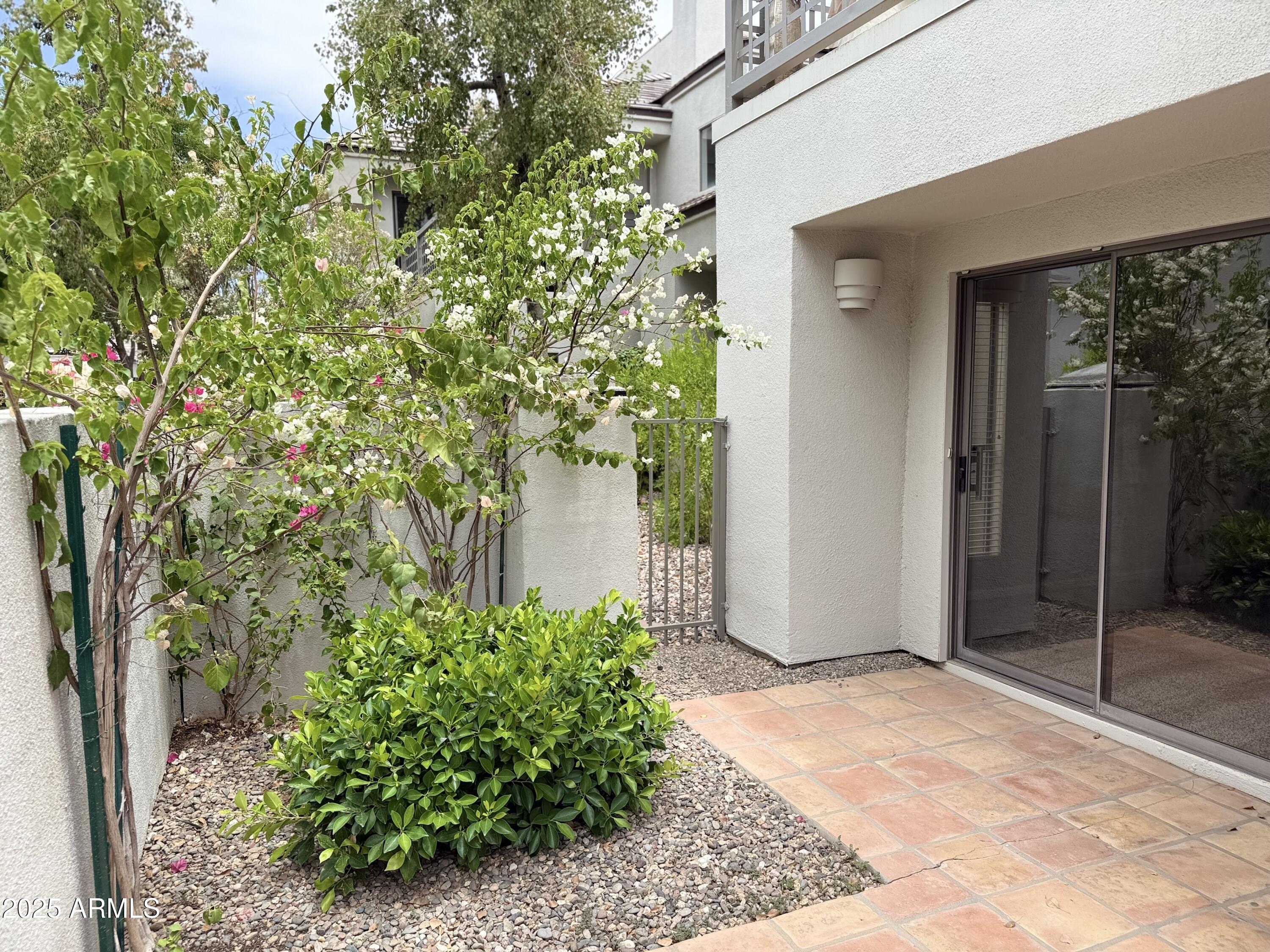 7272 E GAINEY RANCH Road, 122