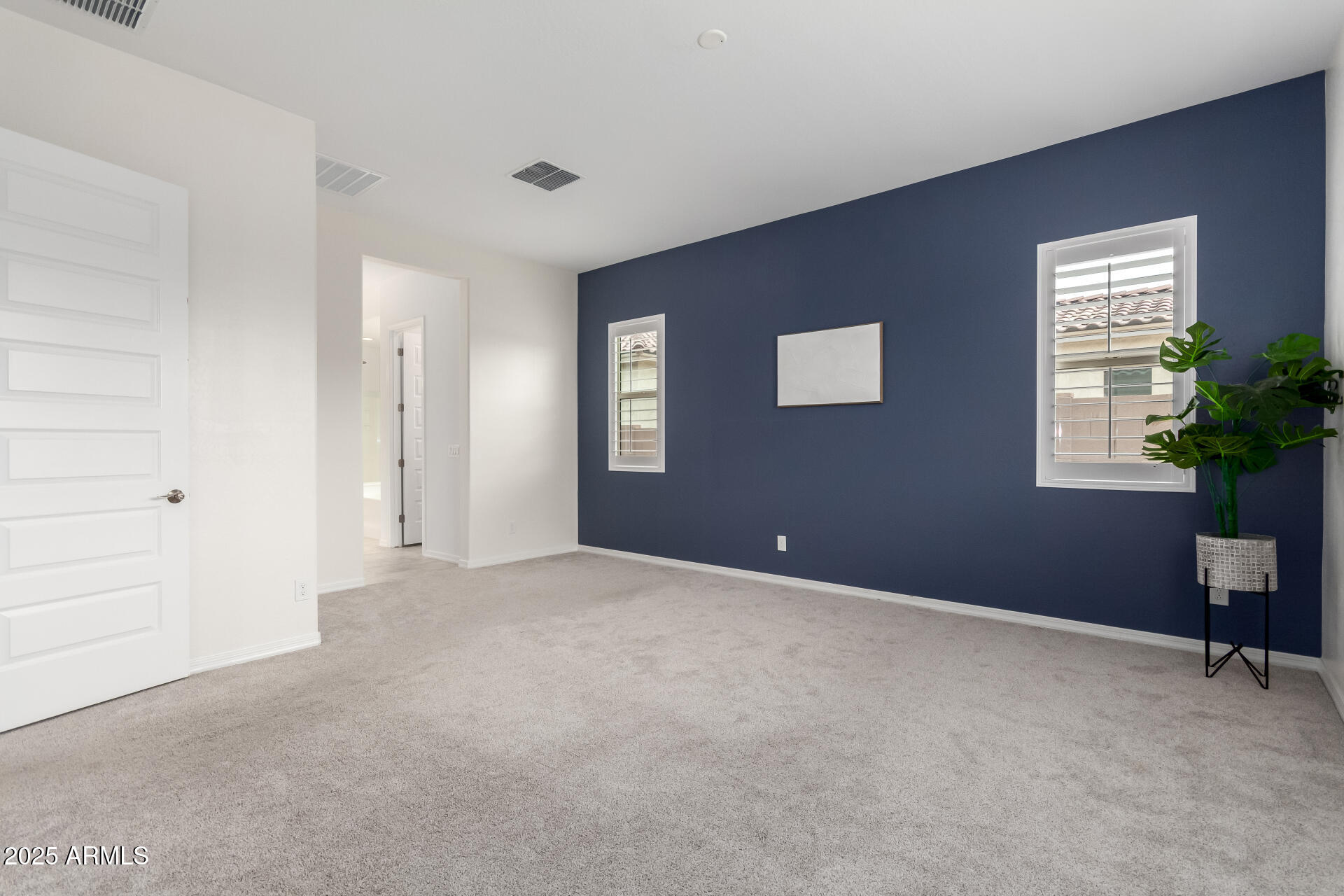 18453 W ELWOOD Street