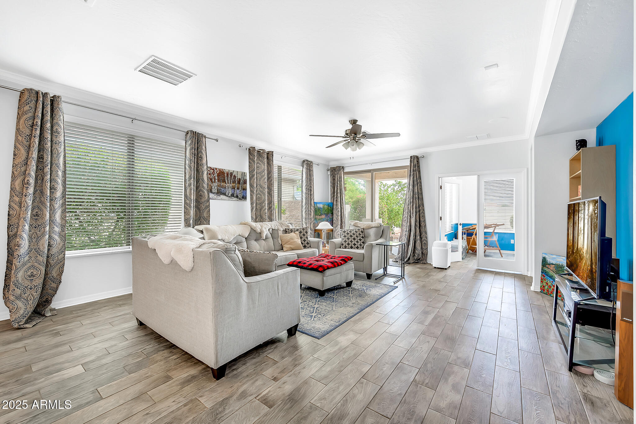 660 W TWIN PEAKS Parkway