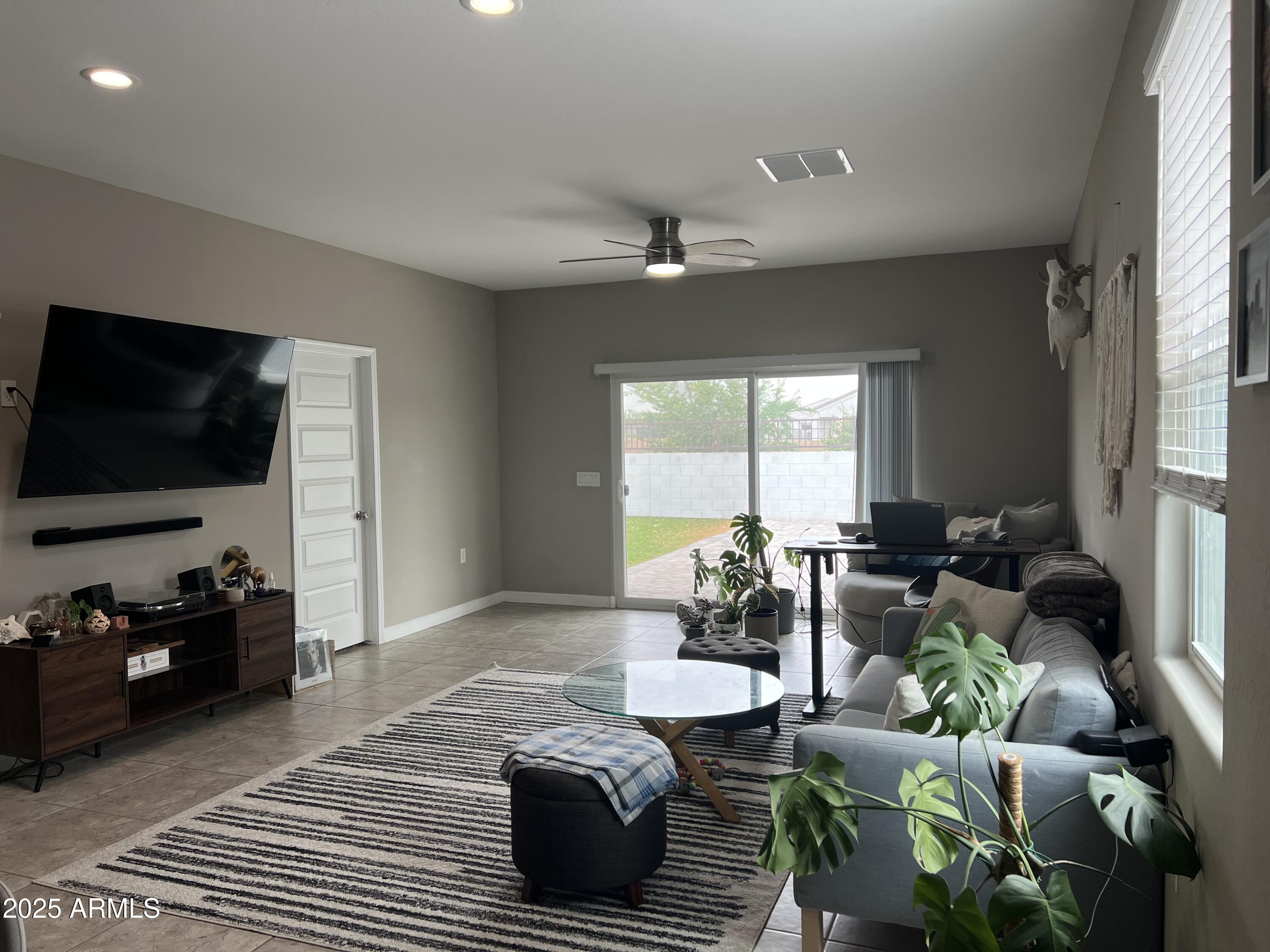 5209 W San Gabriel Avenue