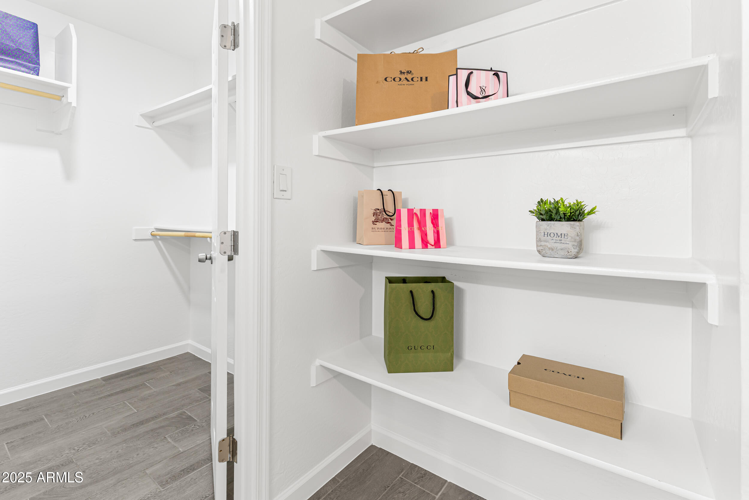 6010 W COOLIDGE Street