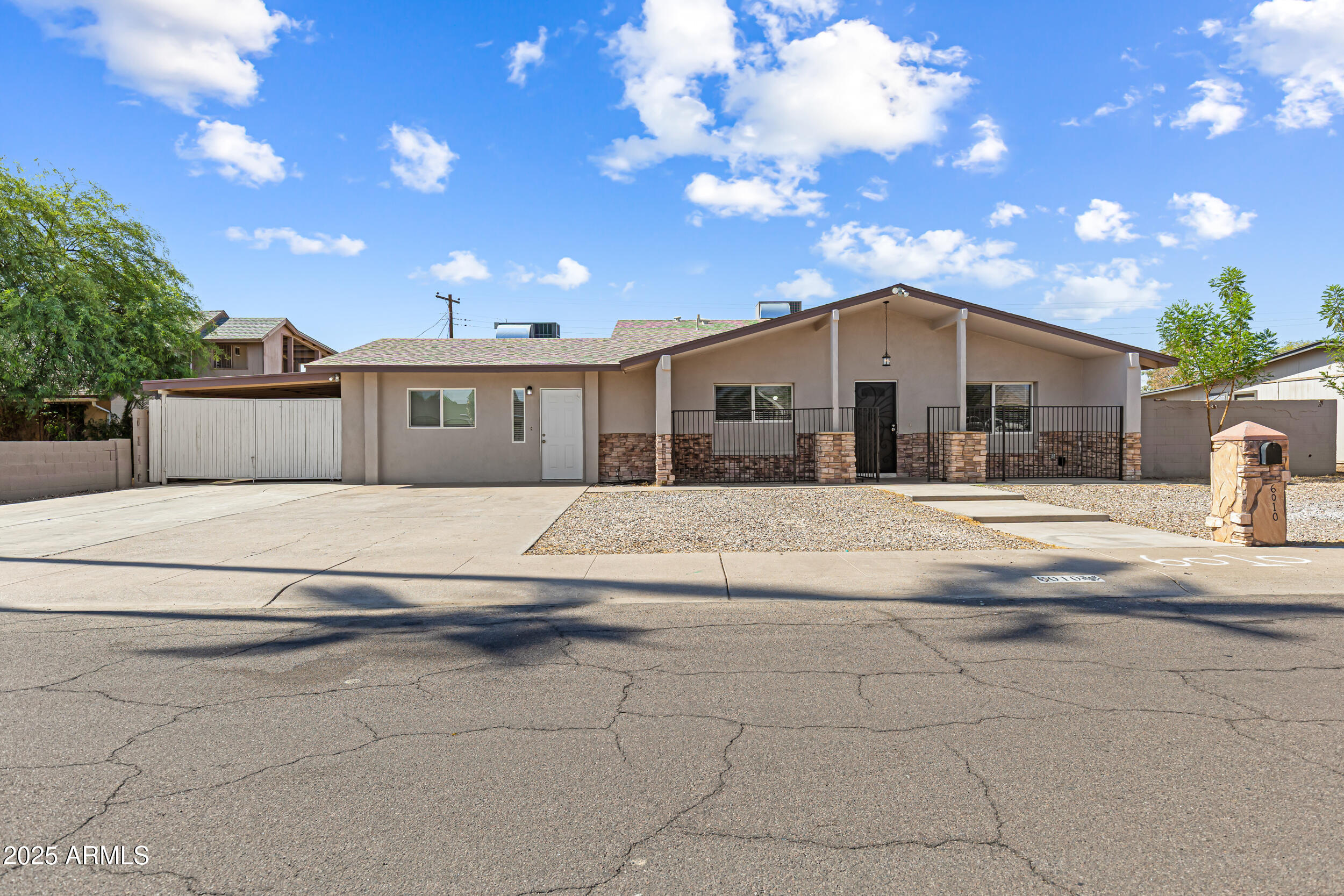 6010 W COOLIDGE Street