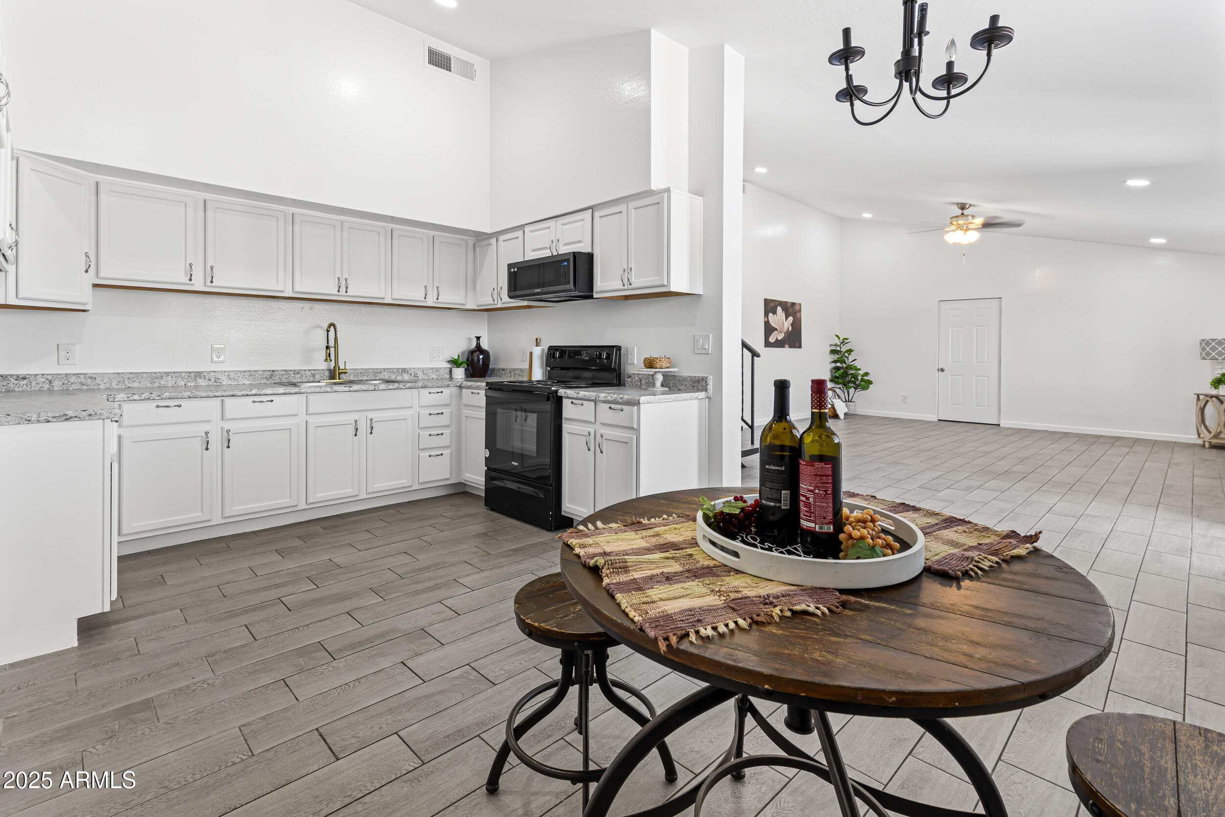 6010 W COOLIDGE Street