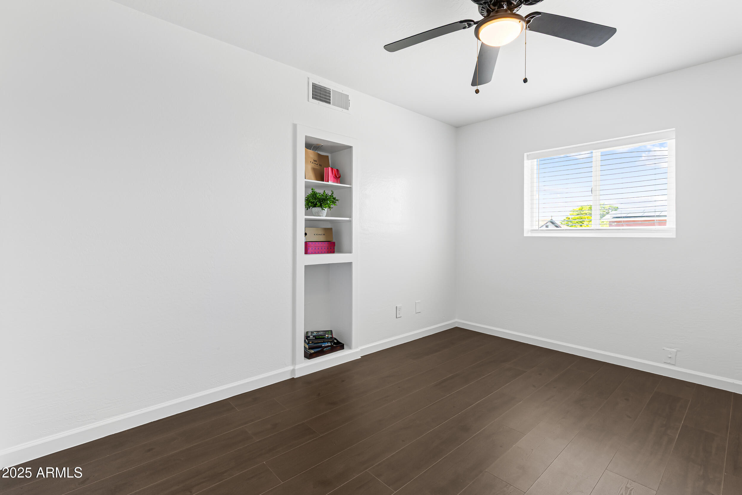 6010 W COOLIDGE Street