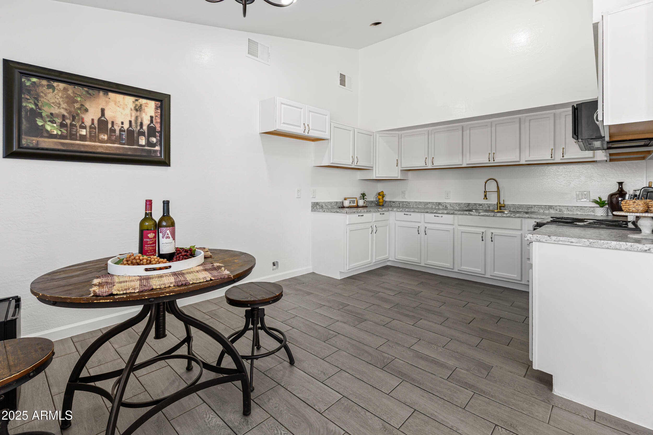 6010 W COOLIDGE Street