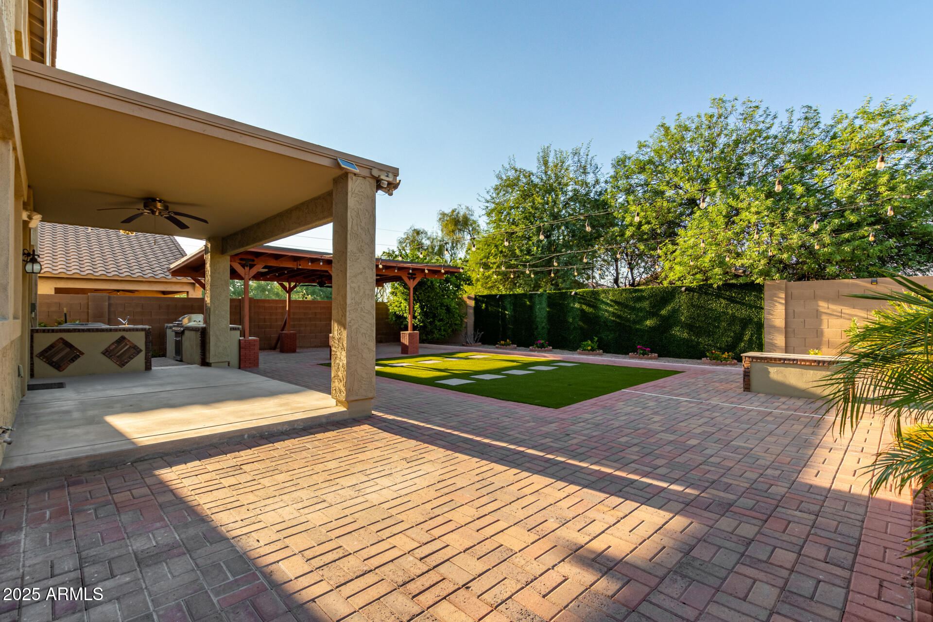 6632 W SAGUARO PARK Lane