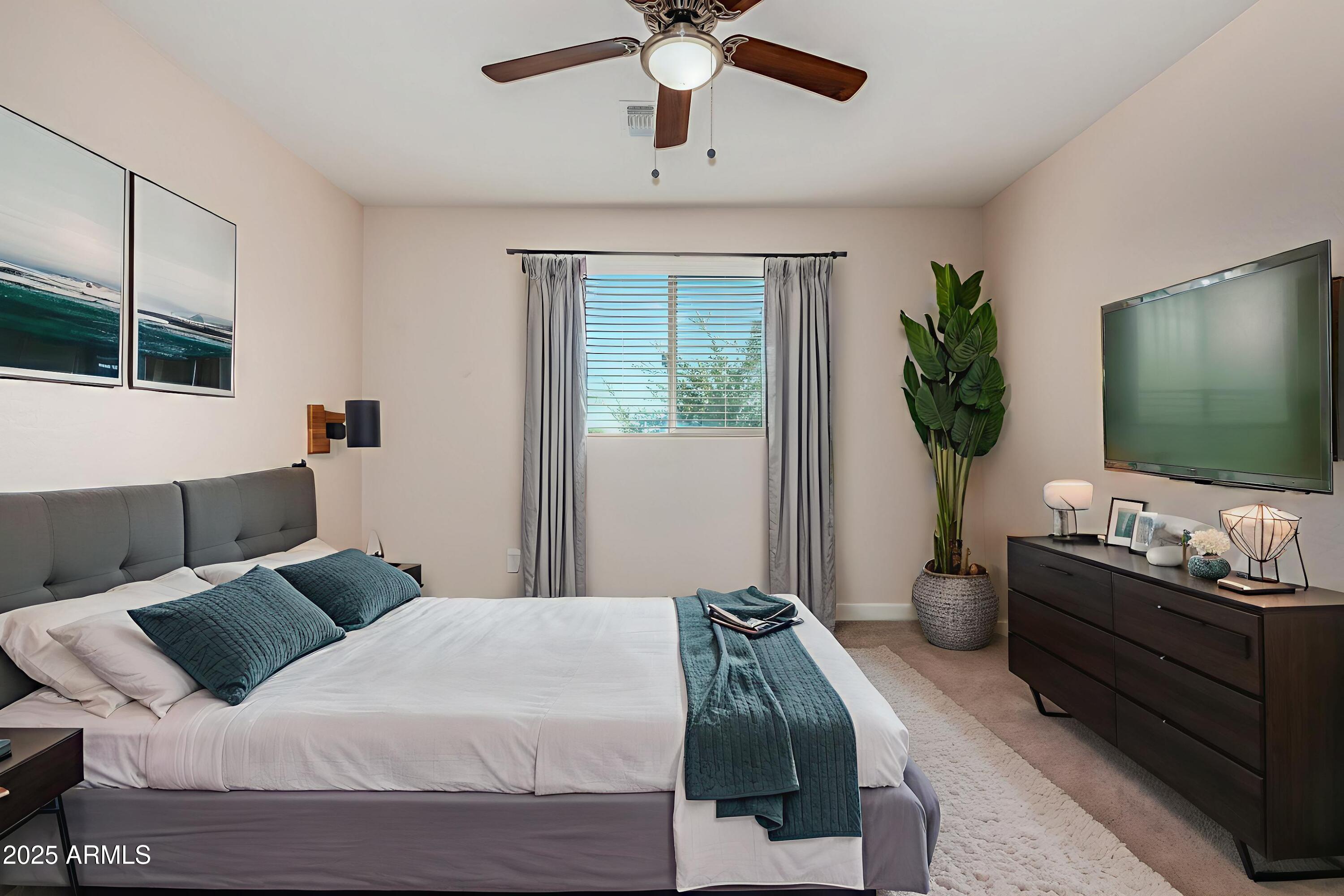 6632 W SAGUARO PARK Lane