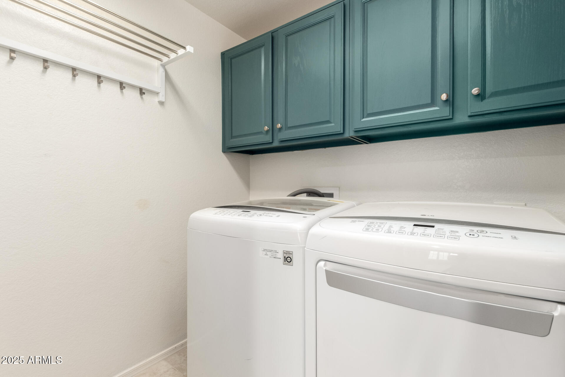 4801 E QUIEN SABE Way