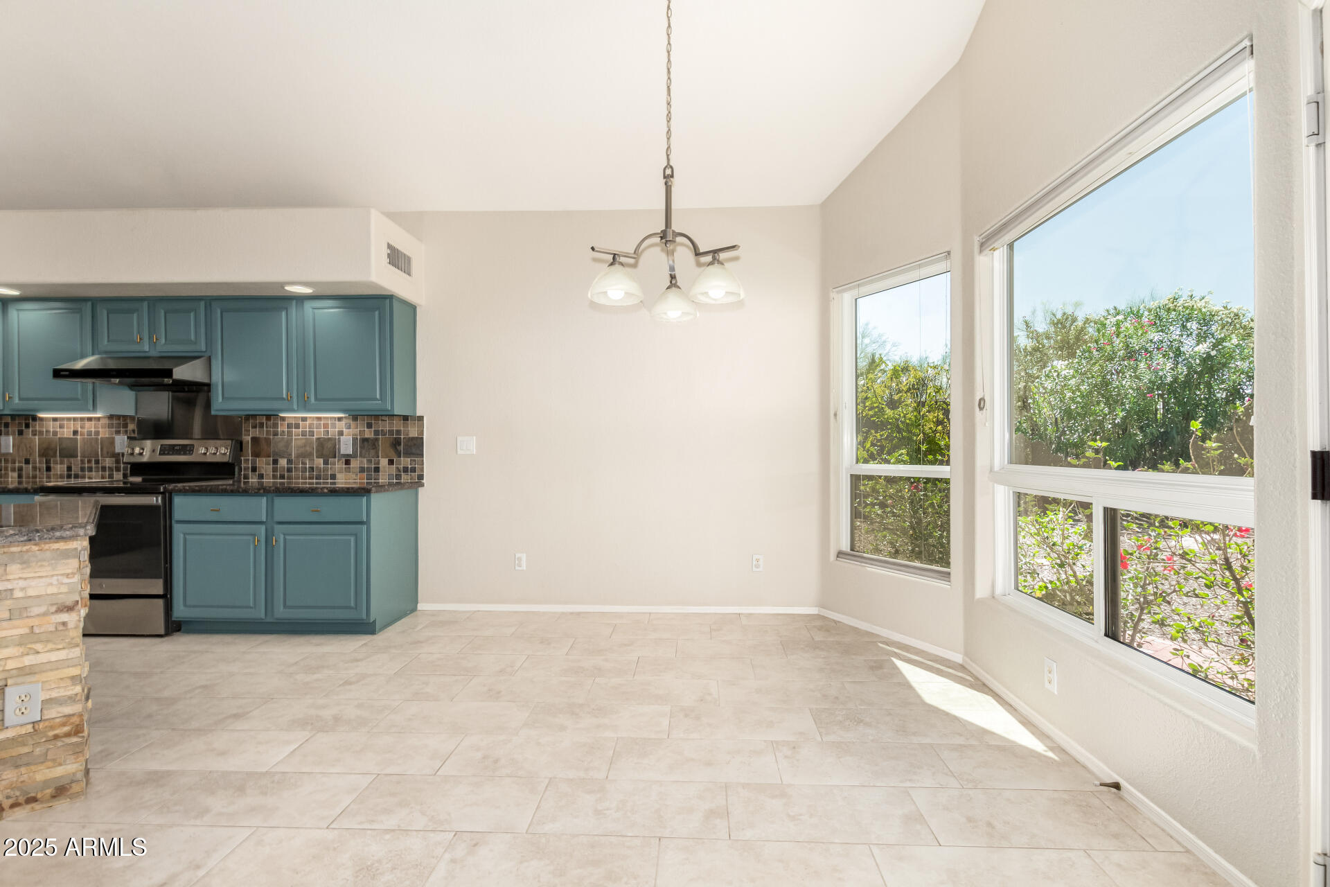 4801 E QUIEN SABE Way