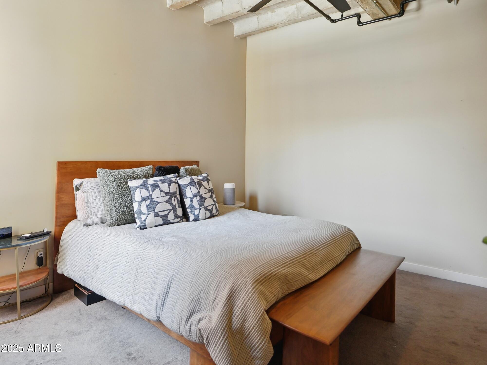 114 W Adams Street, 505