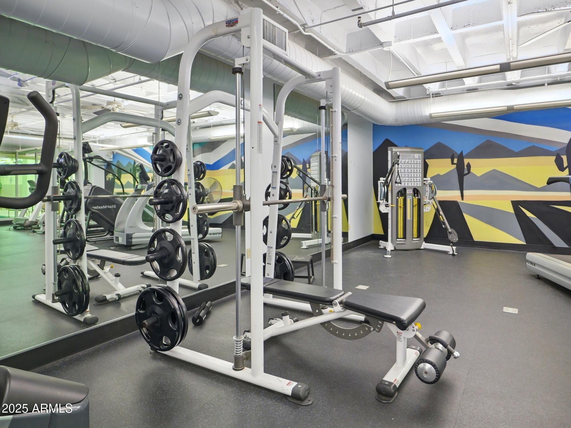 114 W Adams Street, 505