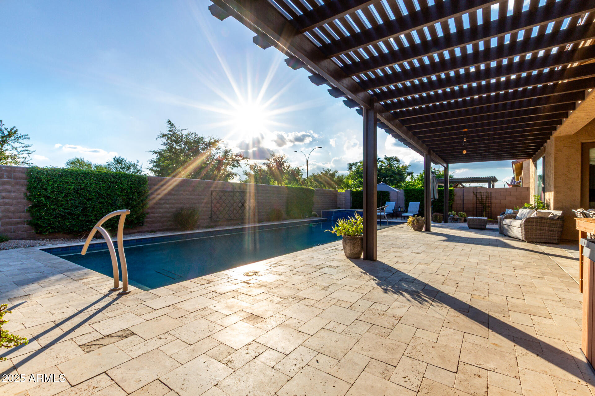 5328 S WESLEY Circle