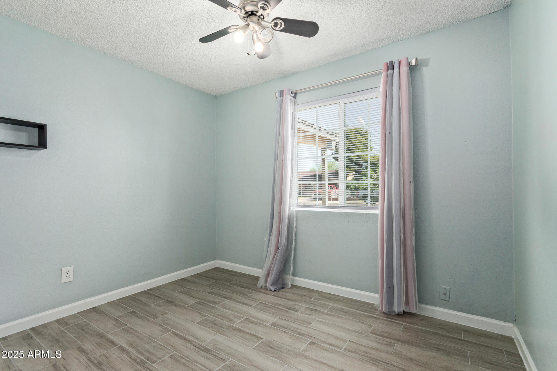 8051 W MARIPOSA Drive