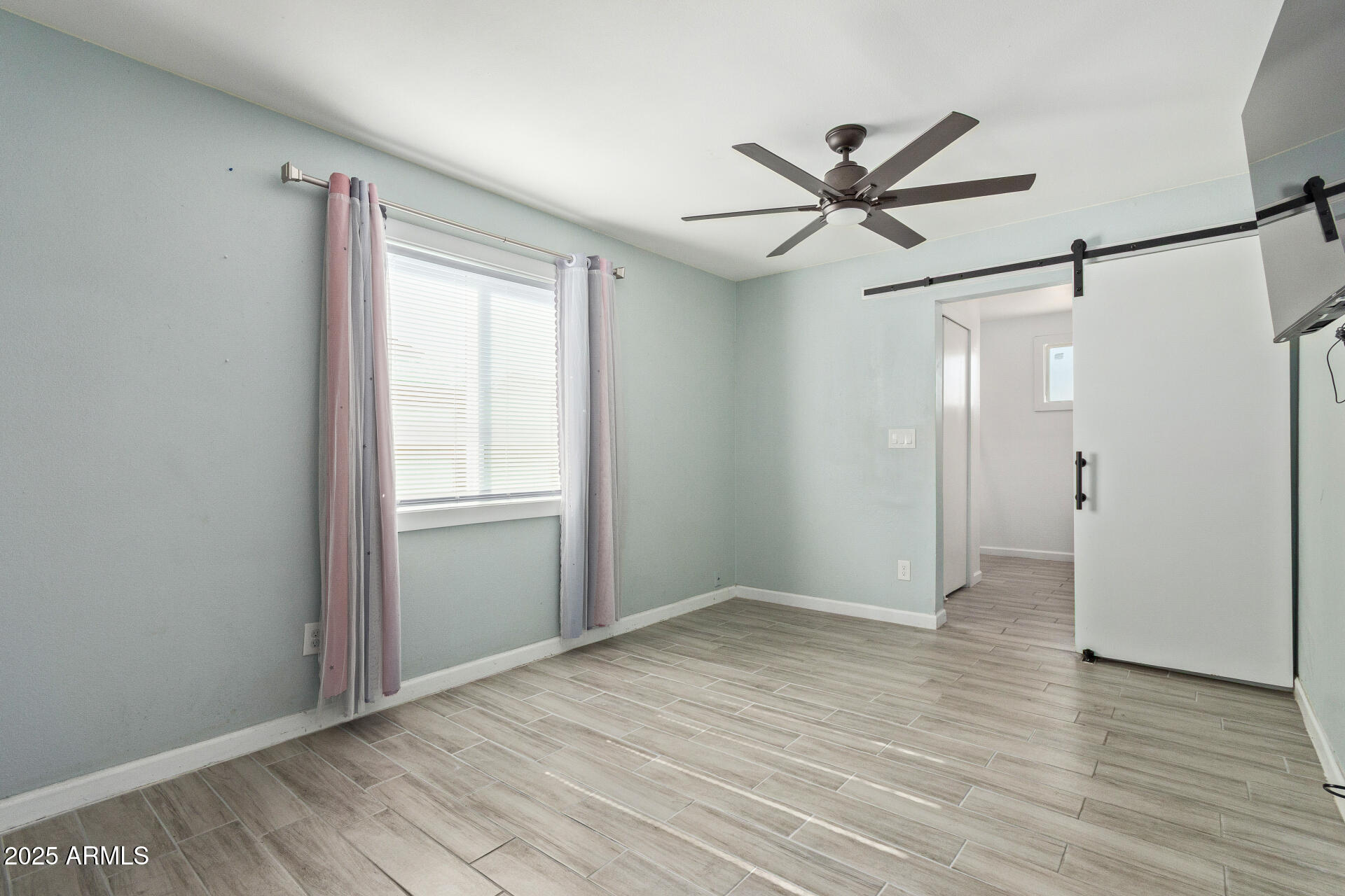 8051 W MARIPOSA Drive