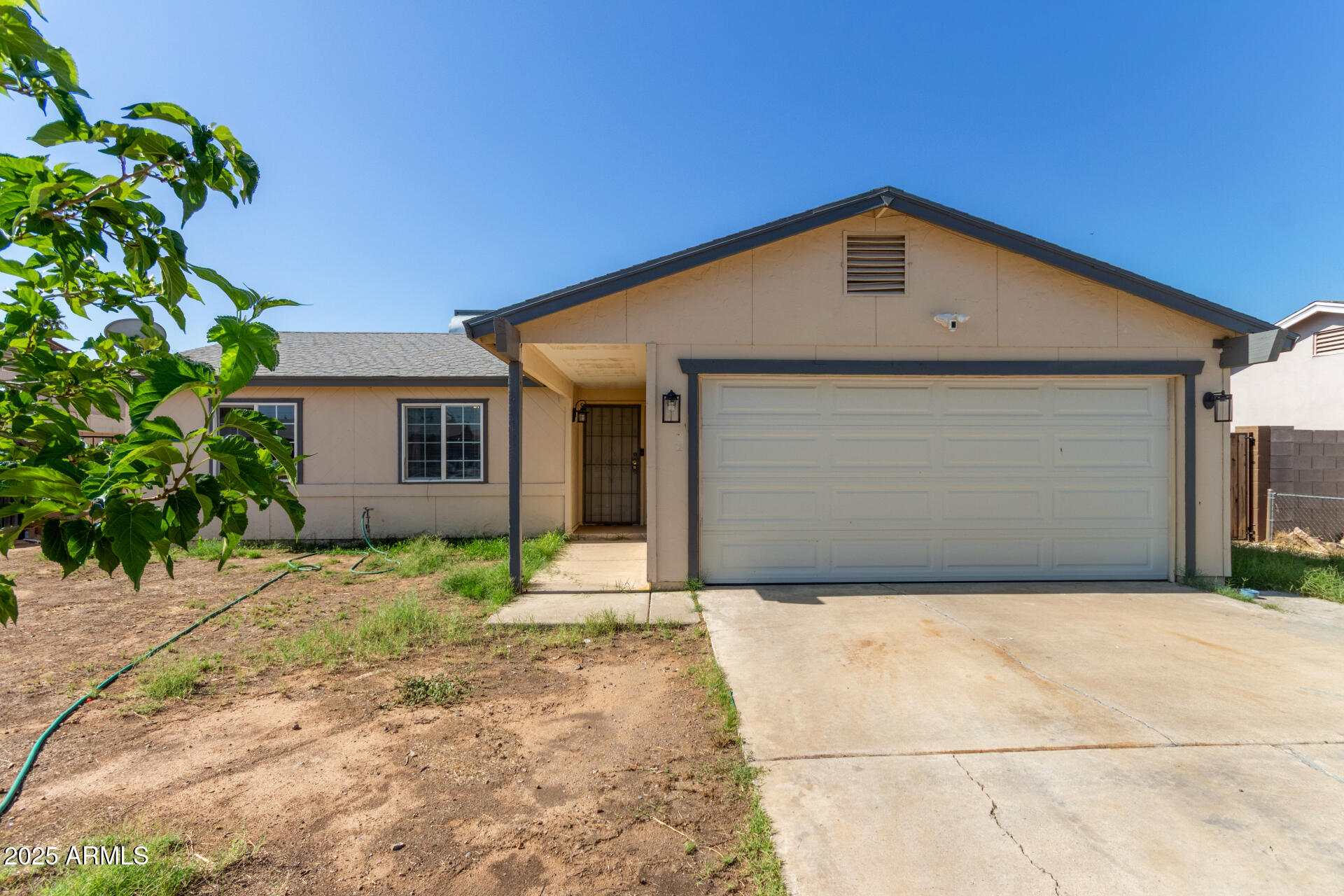 8051 W MARIPOSA Drive