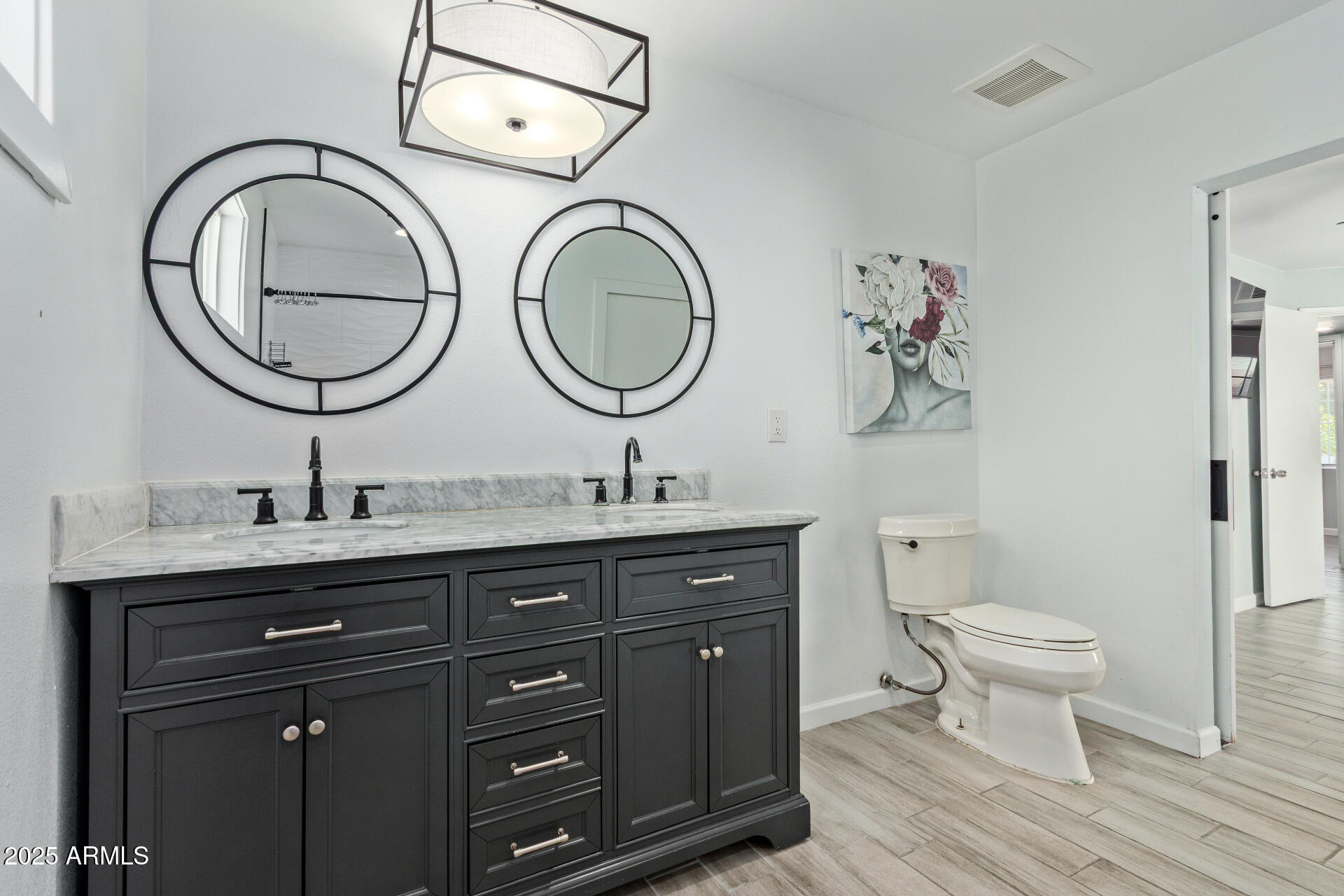 8051 W MARIPOSA Drive